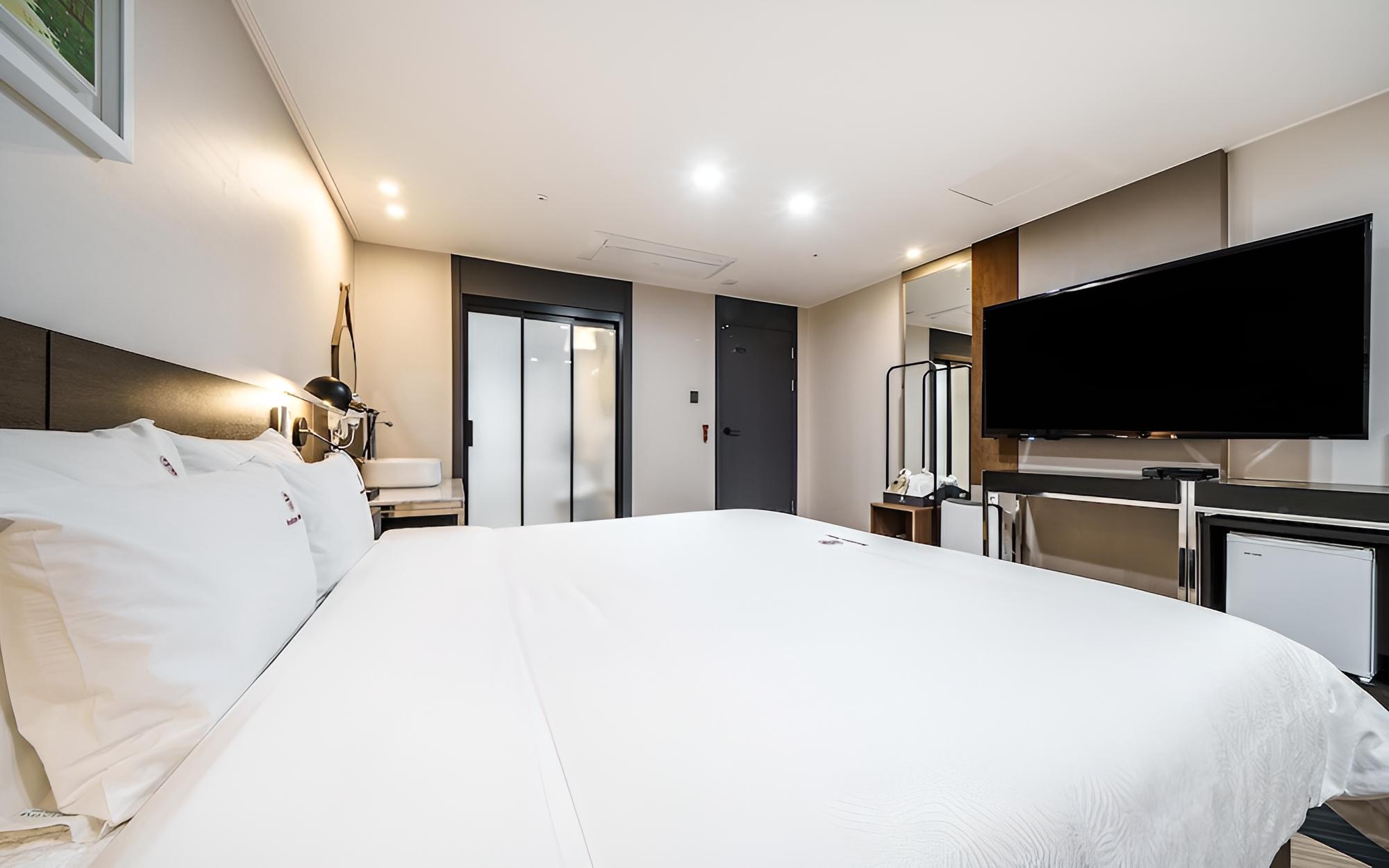 Room (VIP Suite-Open Special Price (excludi) photo 3