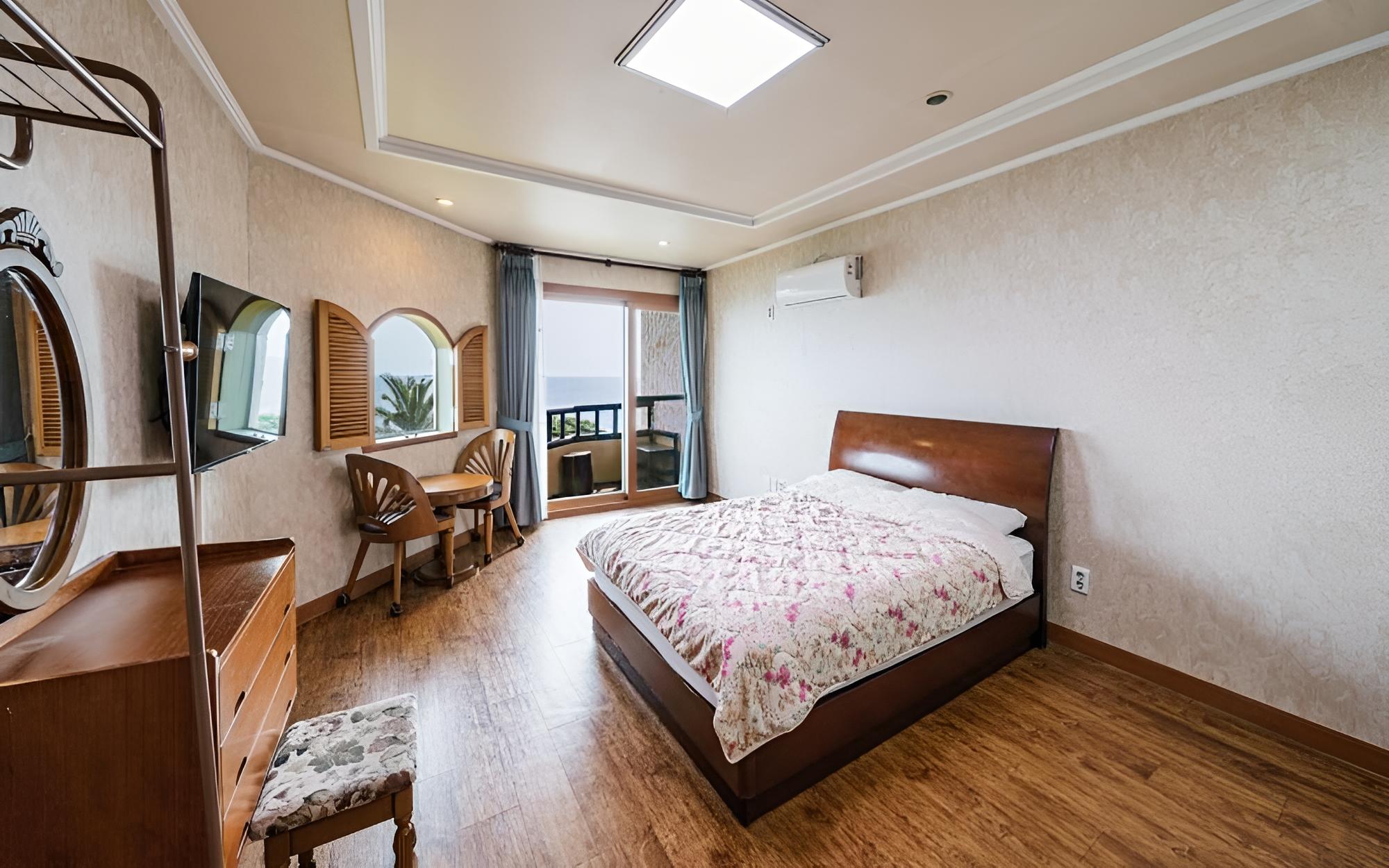 Room (Couple Room (Ocean View))