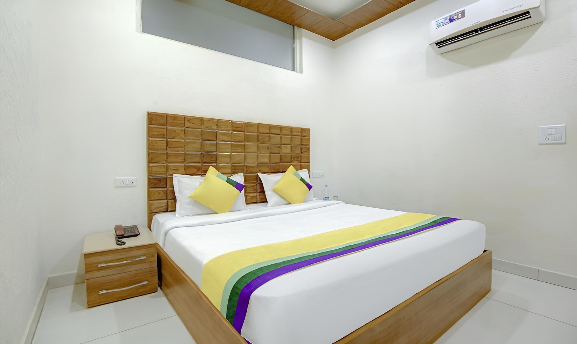 Economy Double Room photo 2