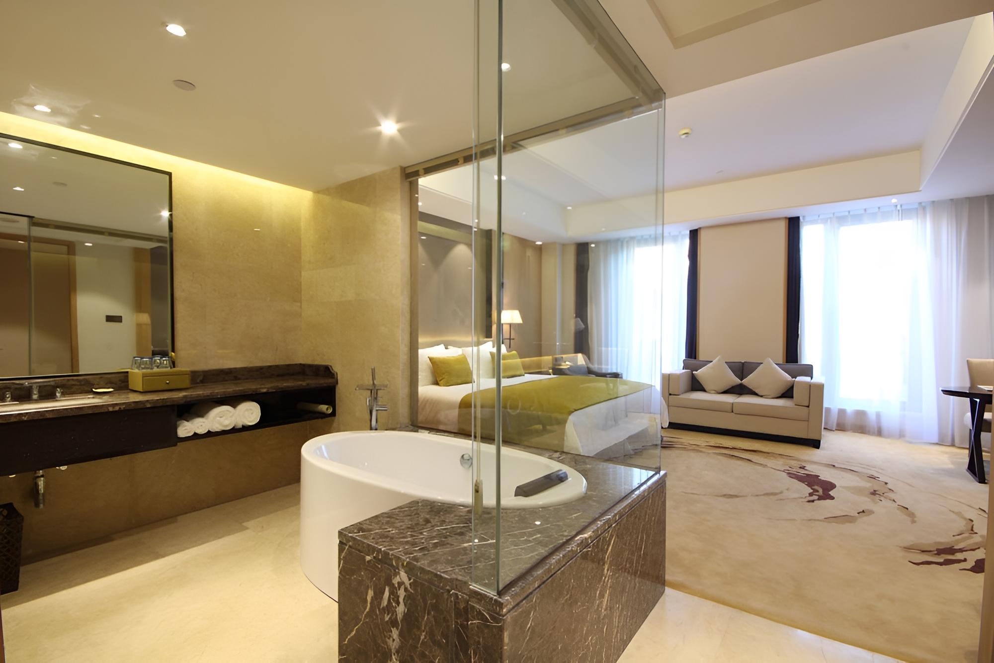 Exclusive Queen Room