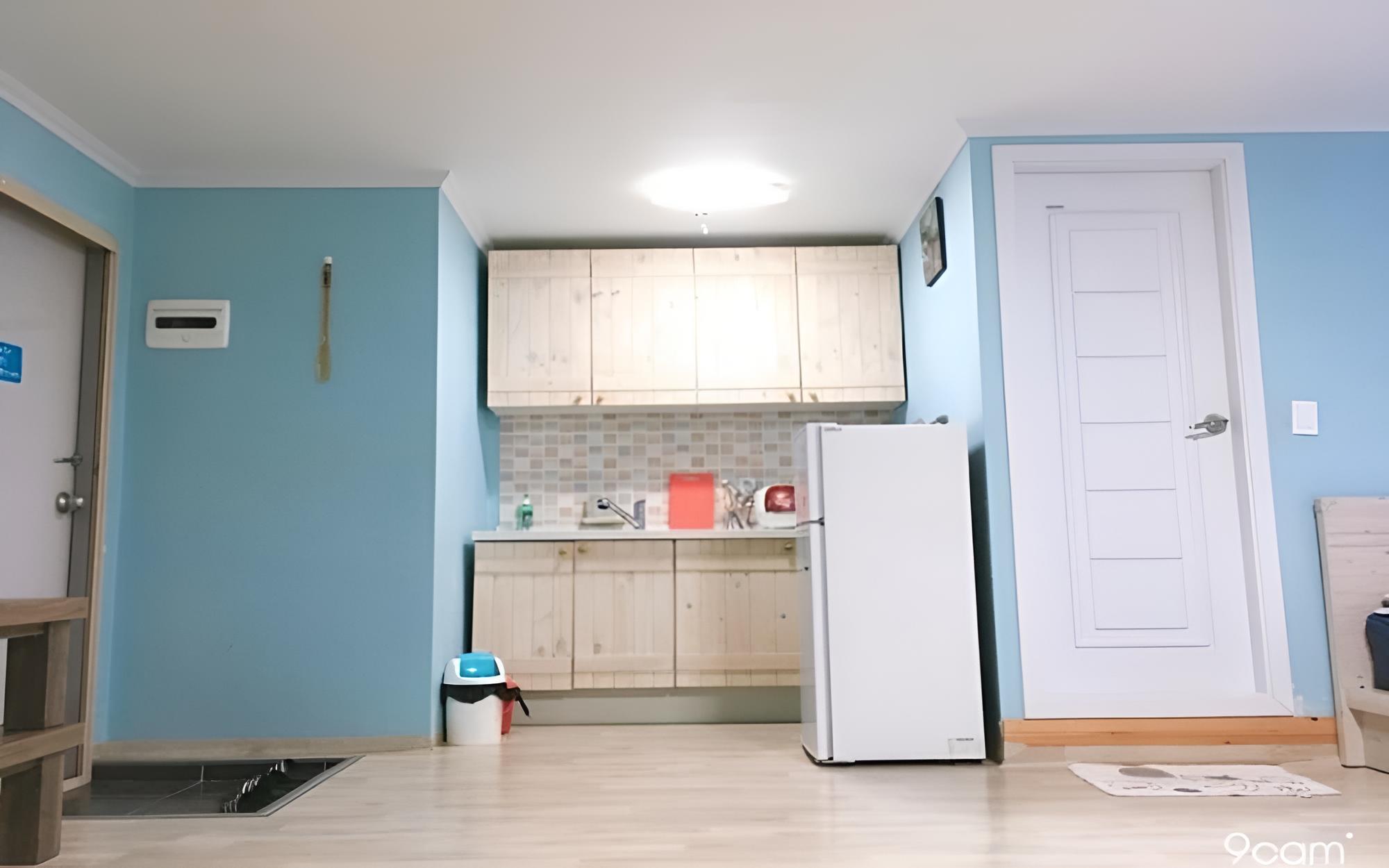 Room (Peppermint (Couples Group Room))