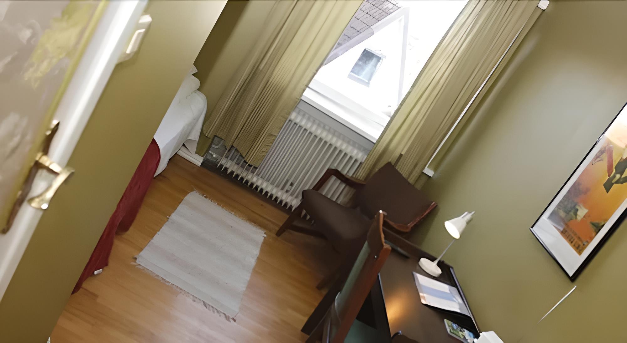 Economy Single Room