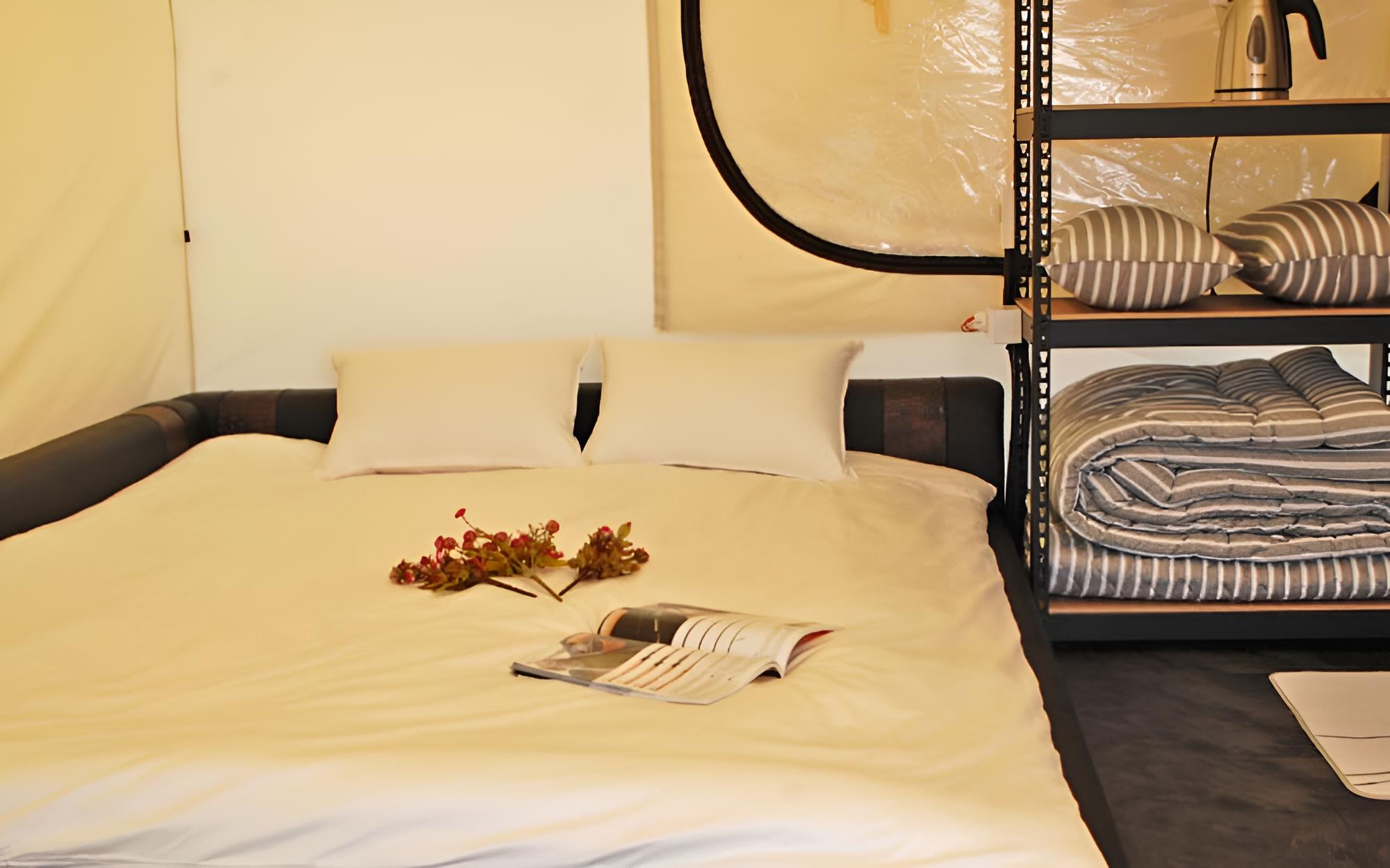 Room (Glamping A4)