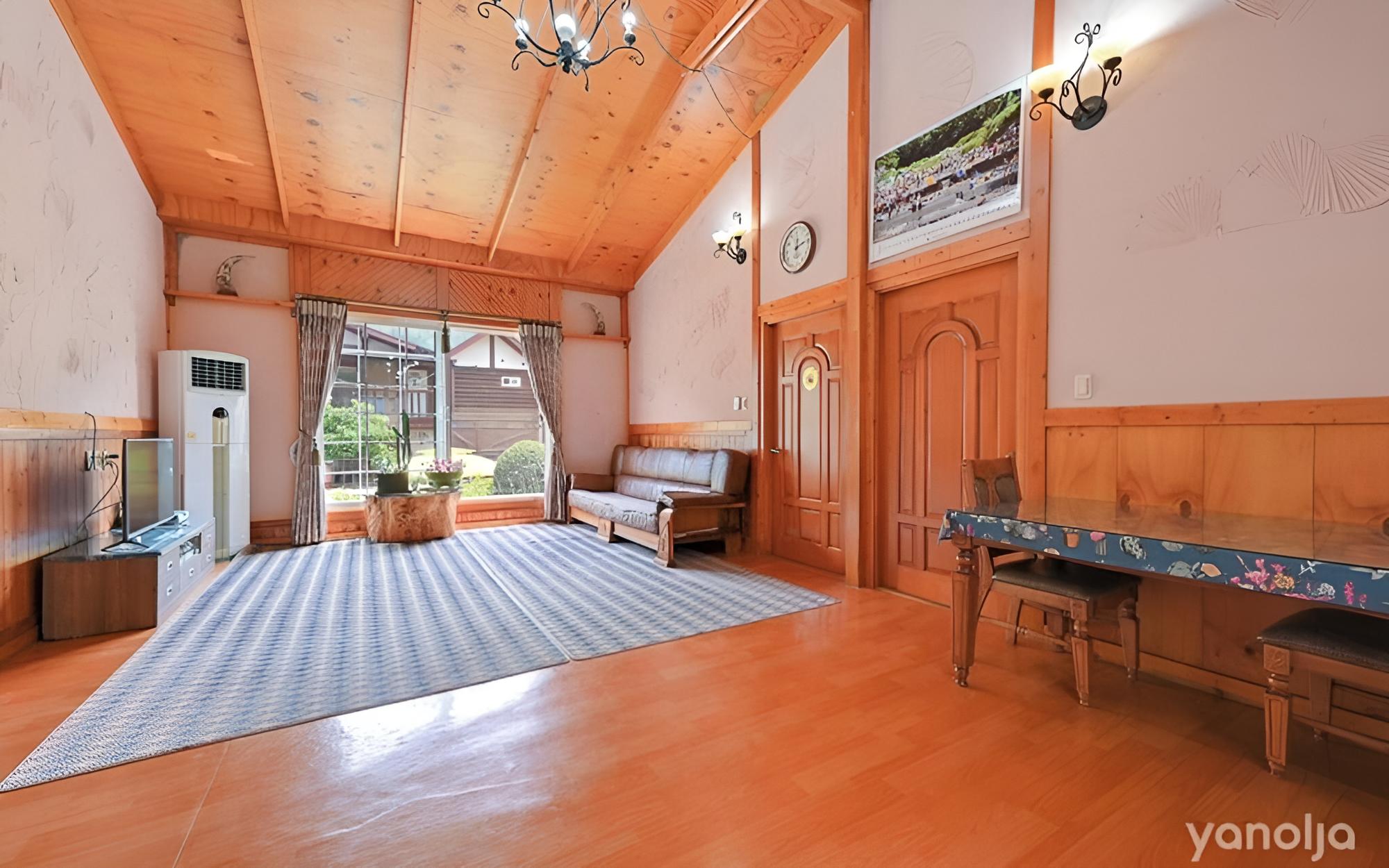 Room (Anchae (Unshared House))