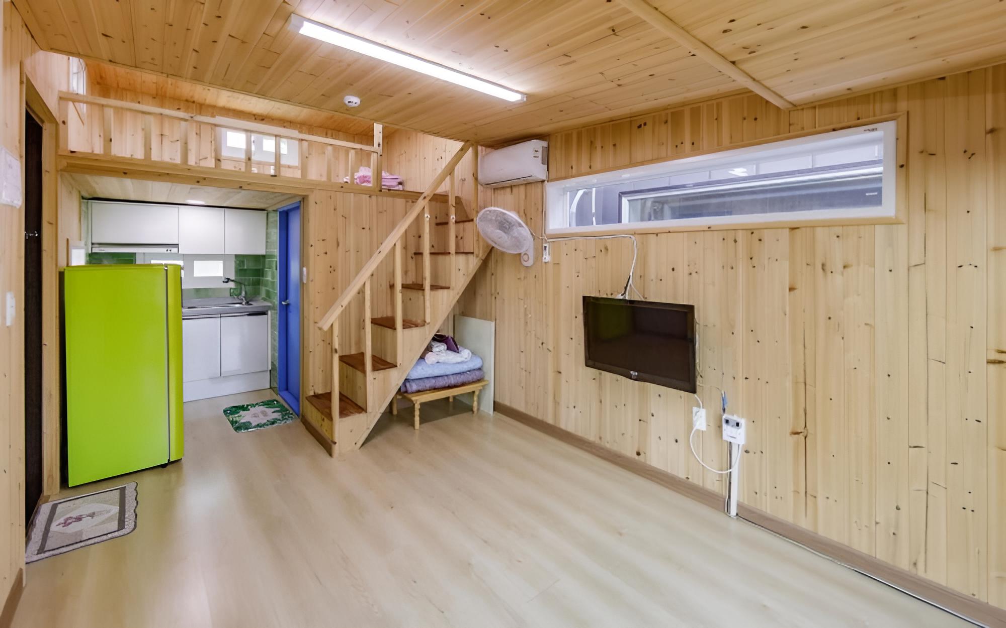 Room (Healing room)