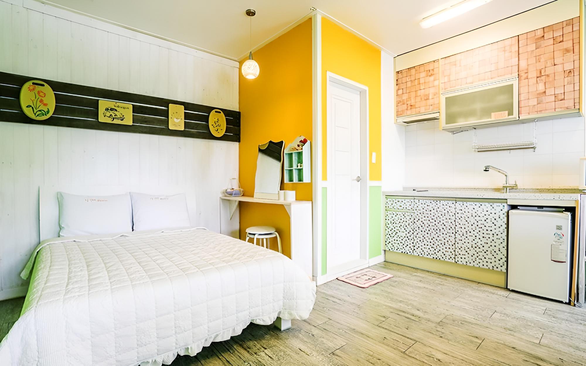 Room (Primrose (dogs allowed))