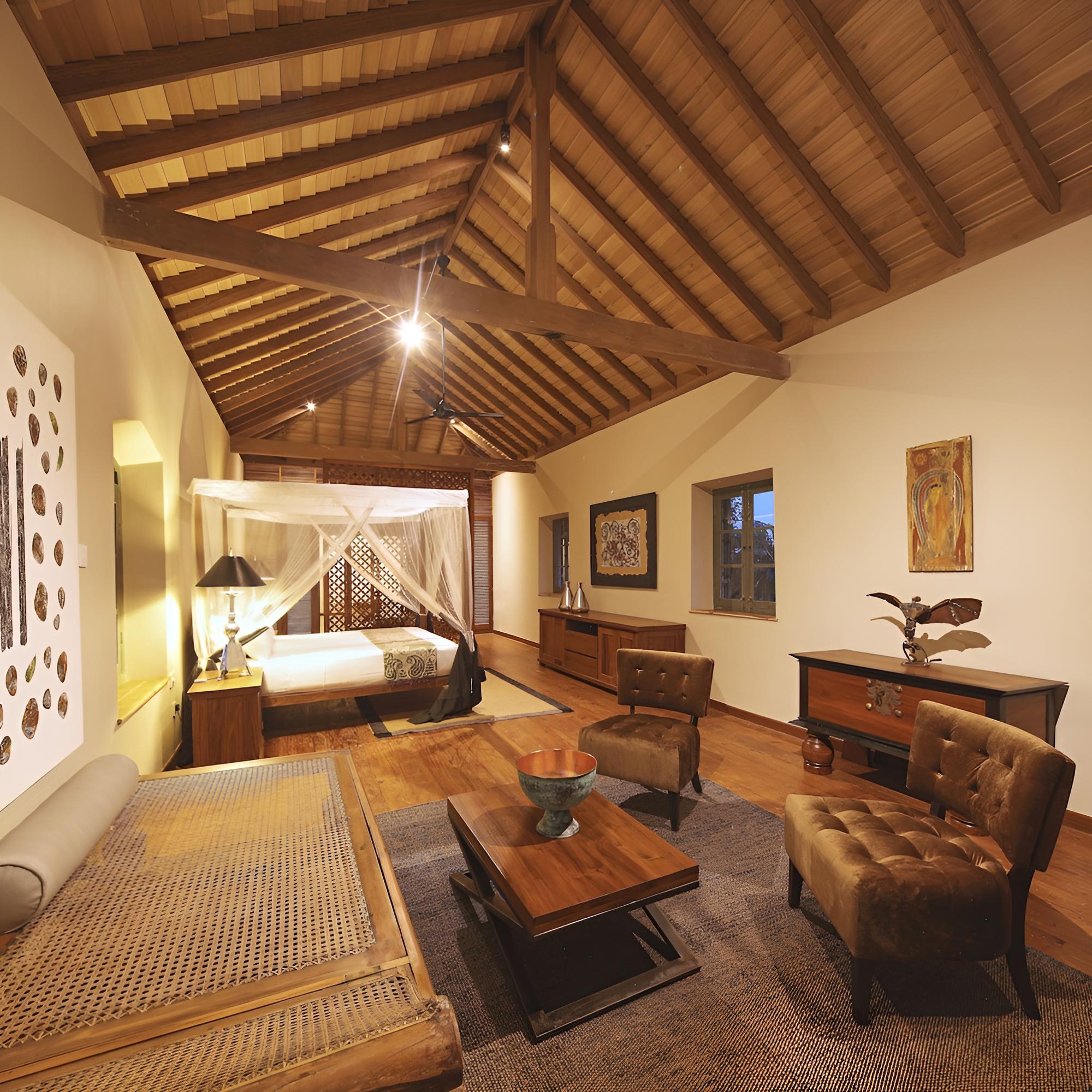6 Bedrooms Villa with Private Pool