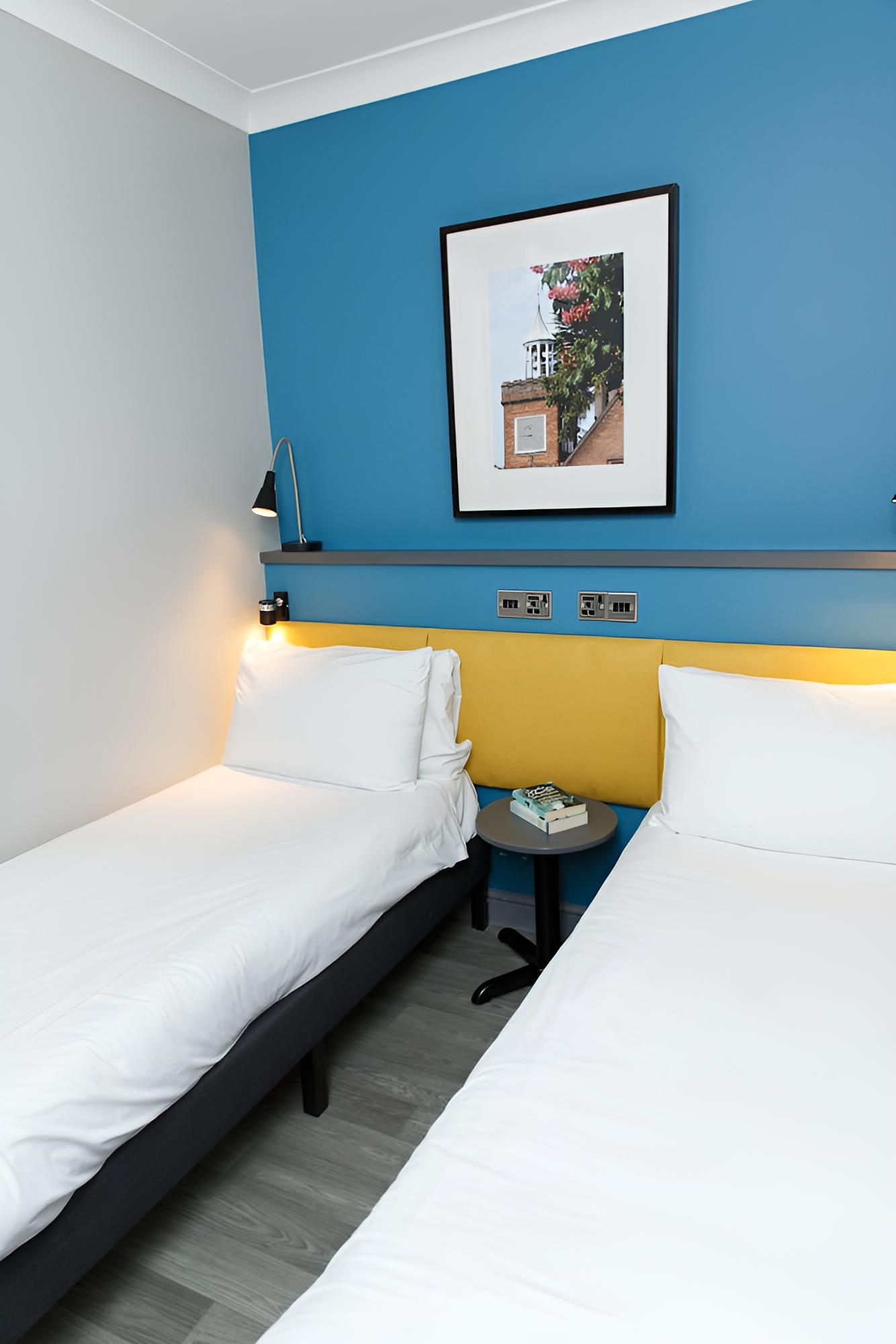 Standard Twin Room, 2 Twin Beds photo 2