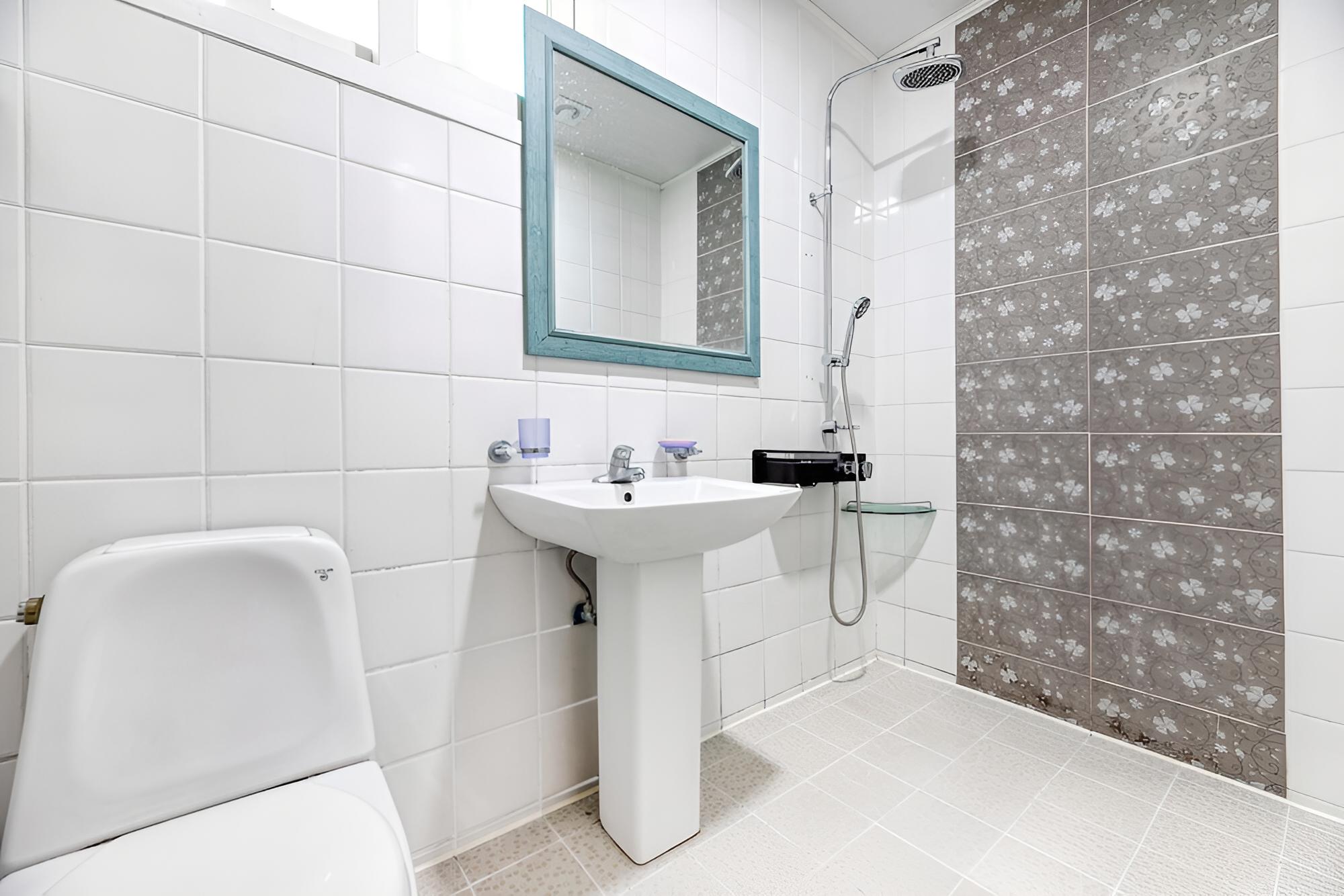 Basic Room, 2 Bedrooms (201)
