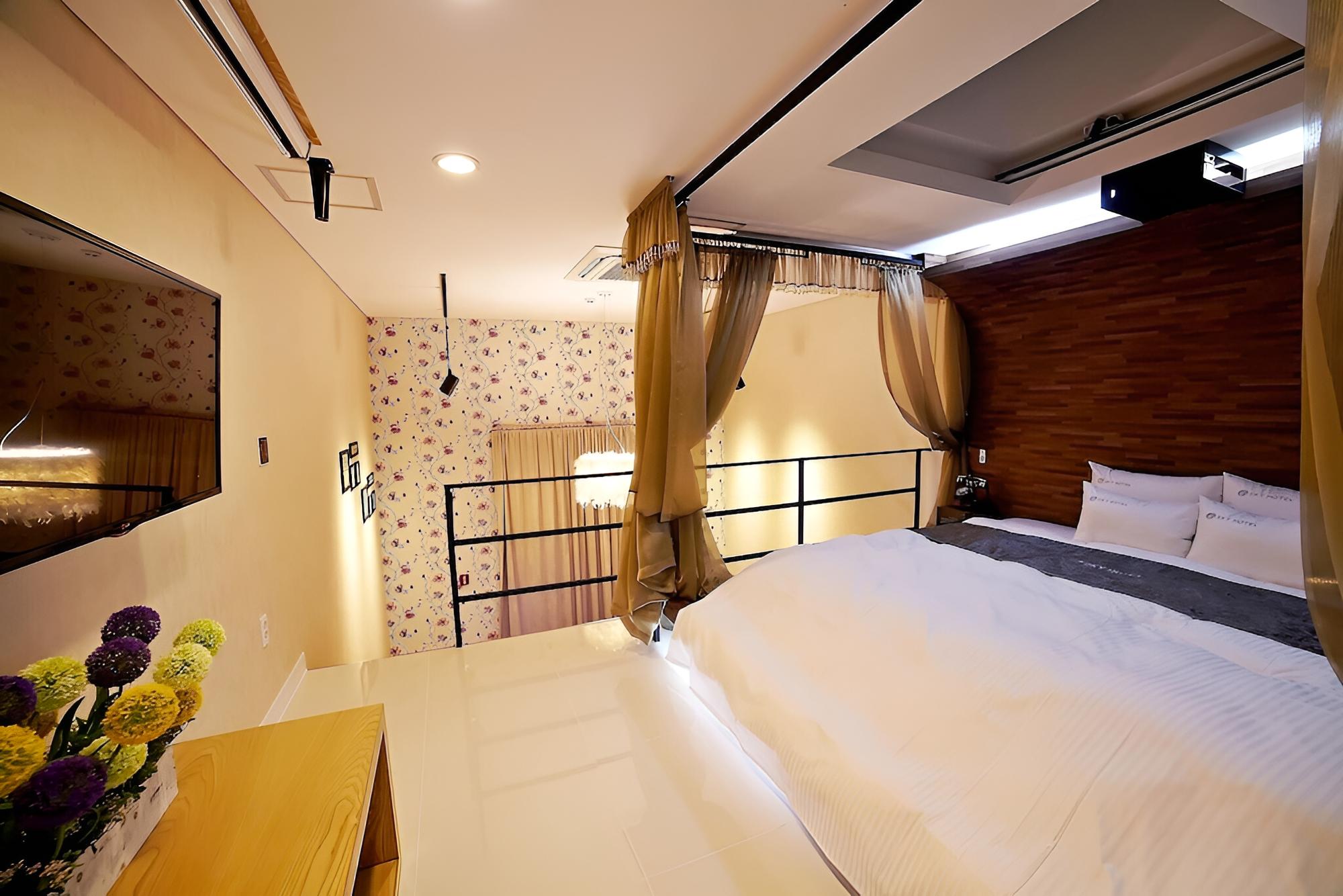 Room (Standard room) photo 2