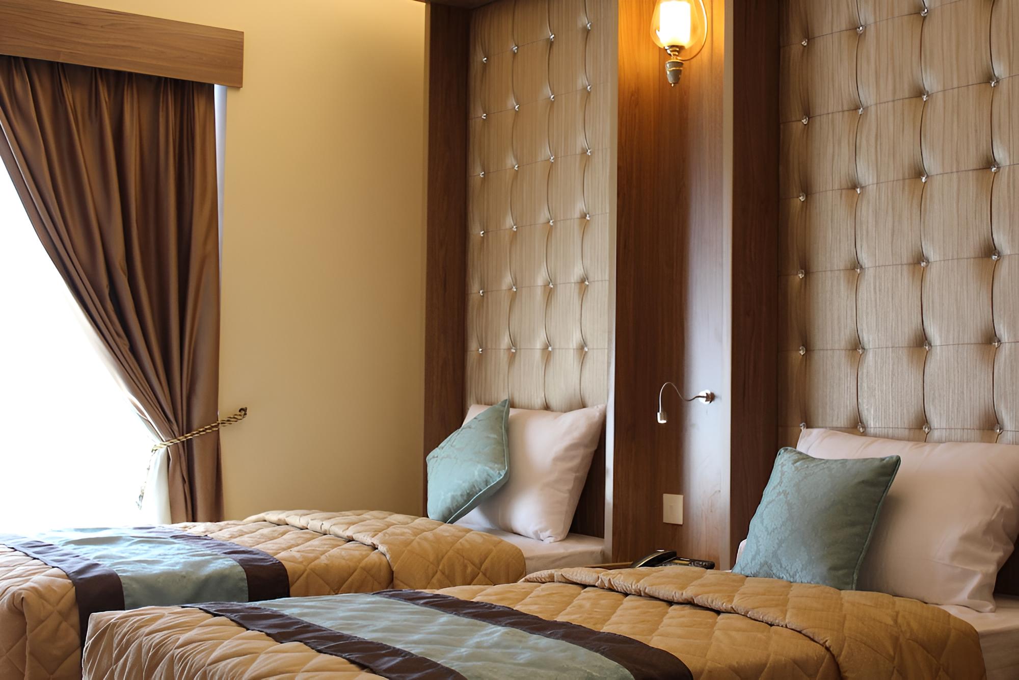 Deluxe Double or Twin Room, Balcony