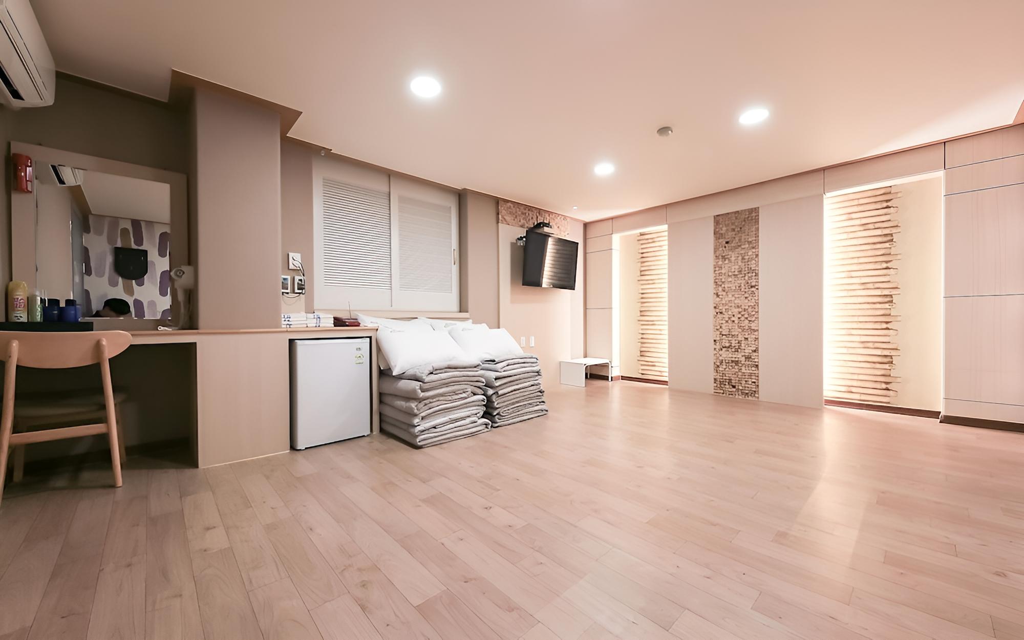Room (Ondol (extra large)) photo 3