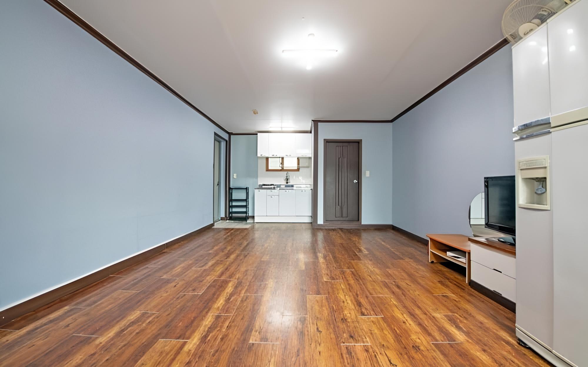 Room (Star of hope)
