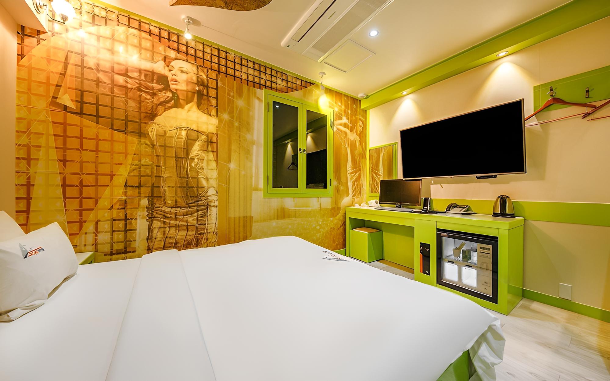 Room (Standard Room)