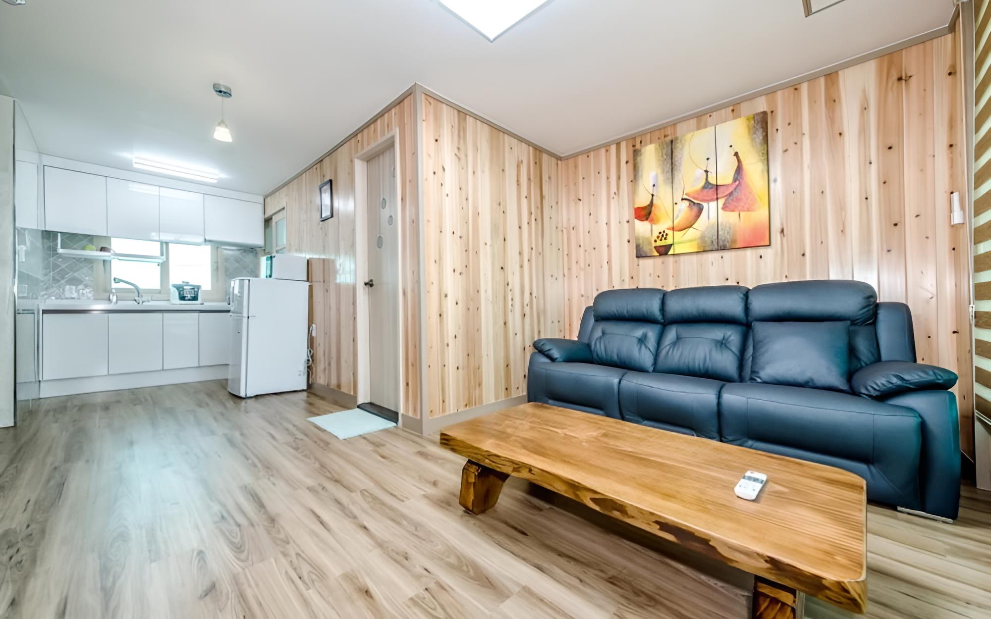 Room (Eunchae Room (Unshared House Duplex)) photo 2