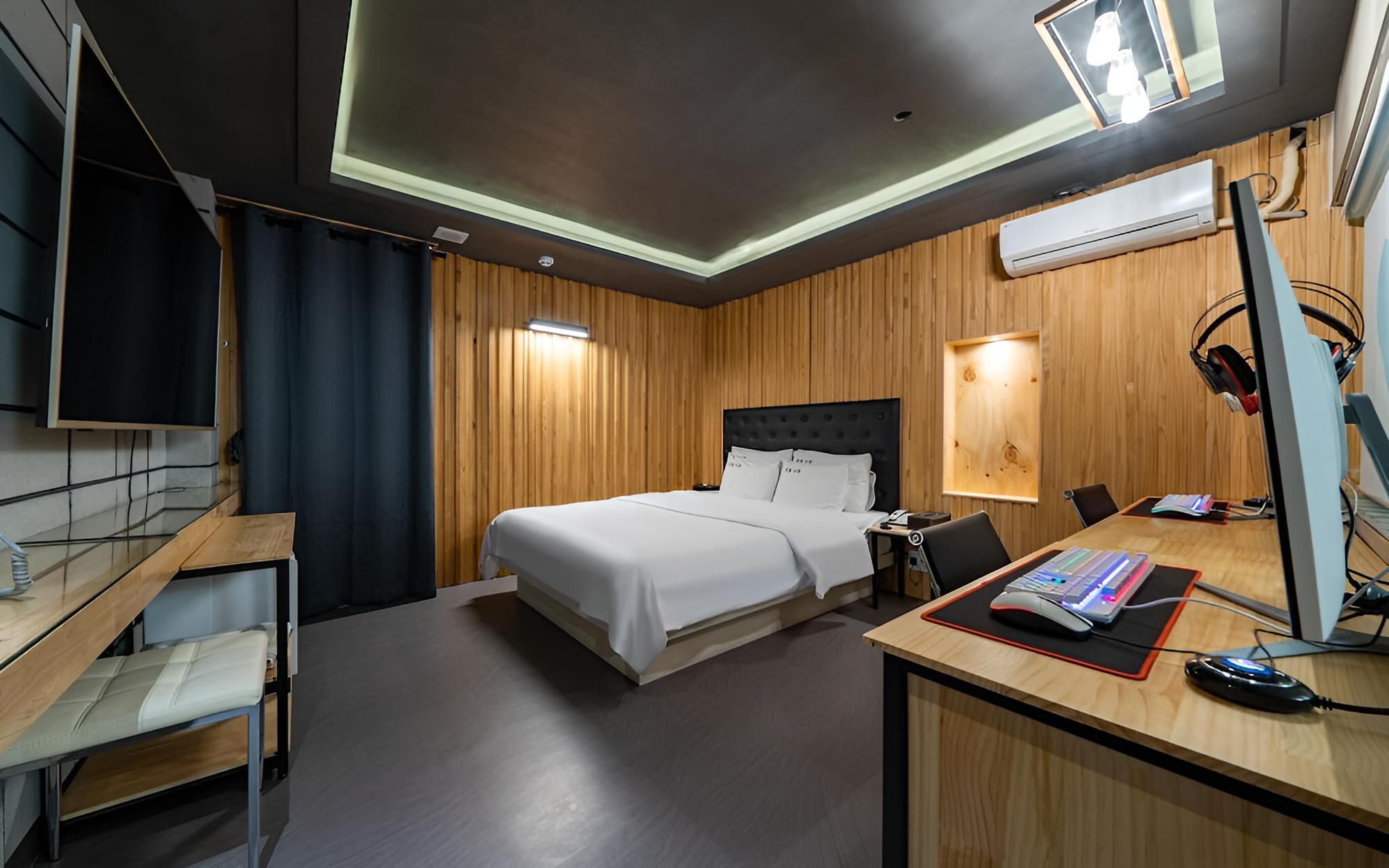 Room (Premium (high-end 2 PCs Netflix Disne) - Photo 6