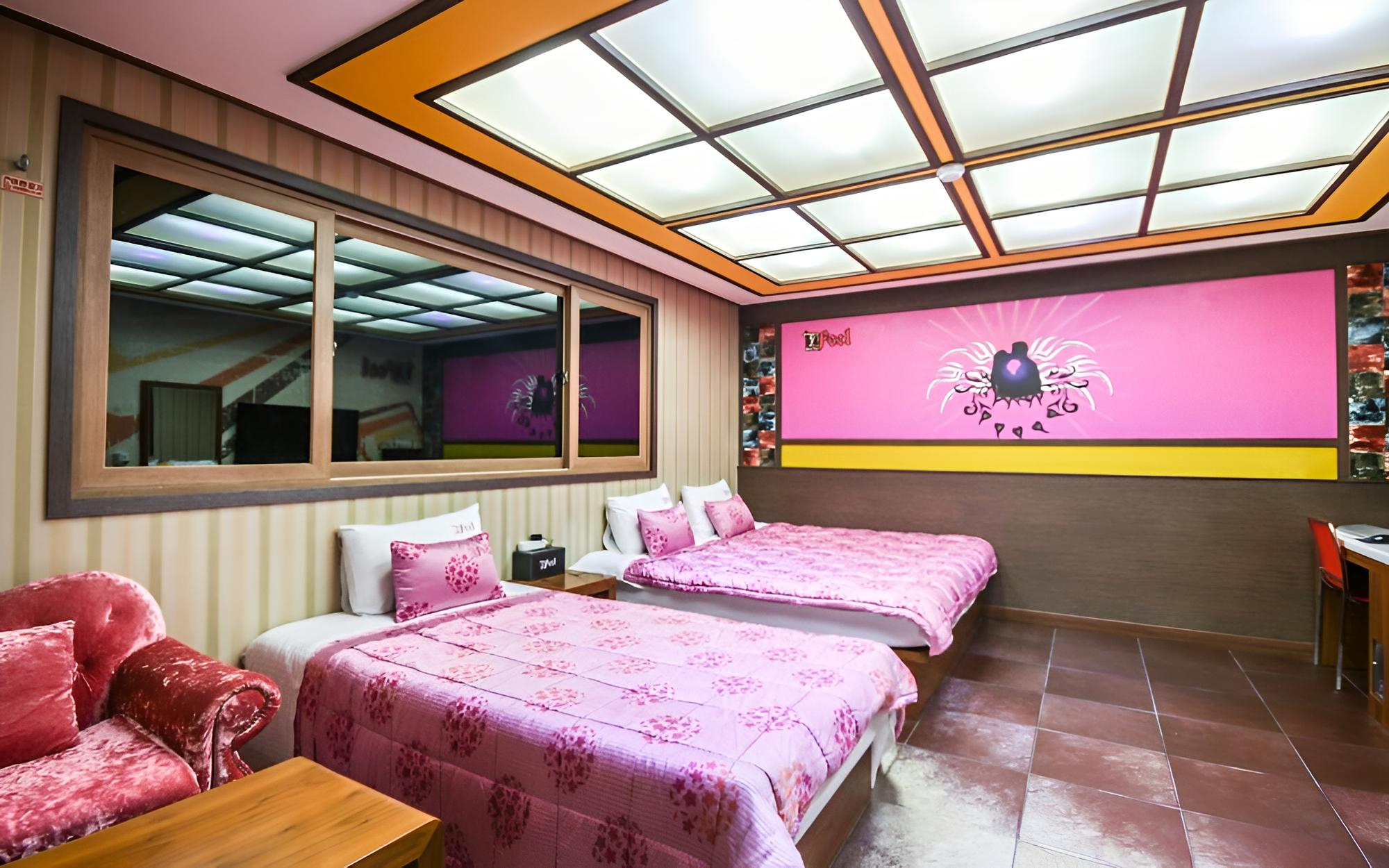 Room (Suite room (twin))
