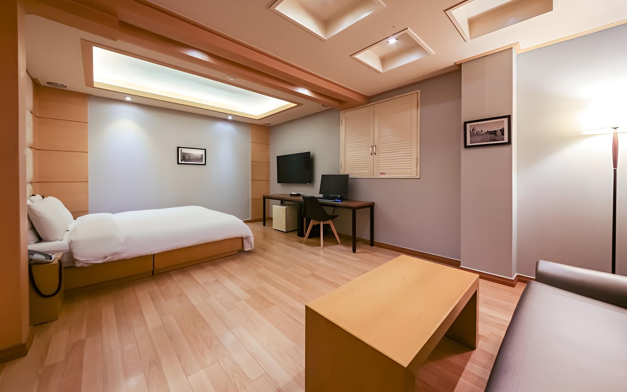 Room (Premium double) - Photo 6