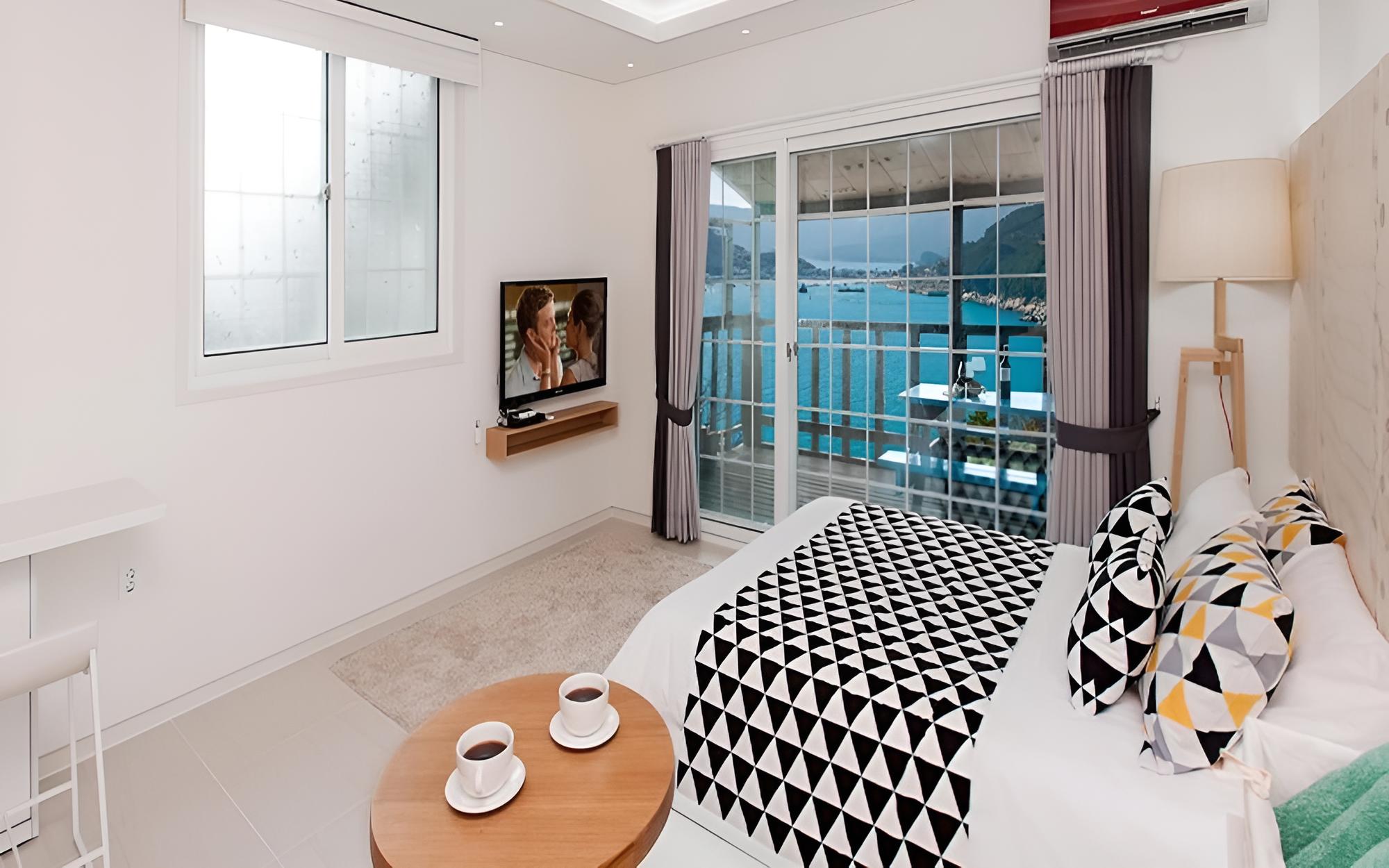 Room (Couple No 101)