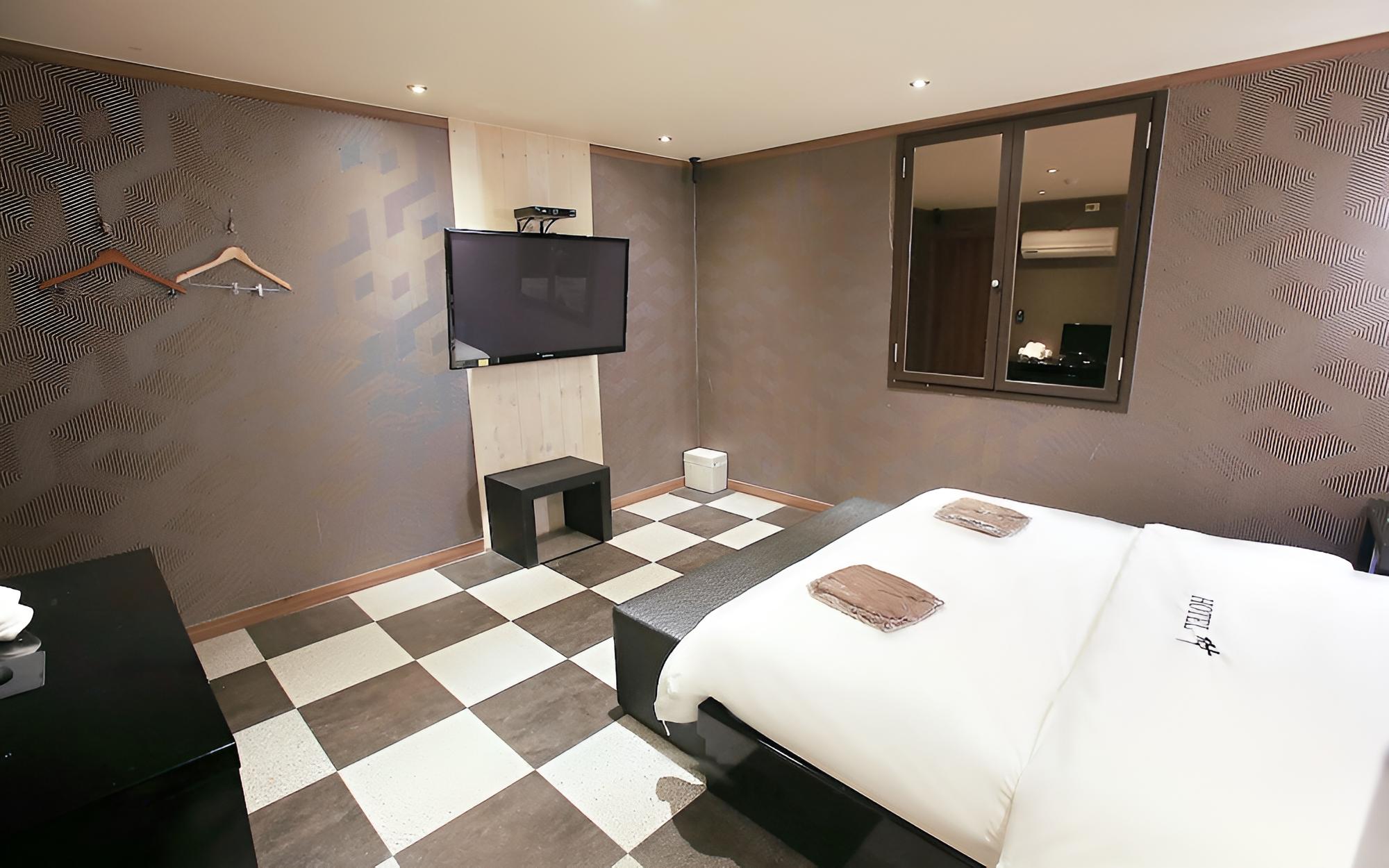 Room (Standard room)
