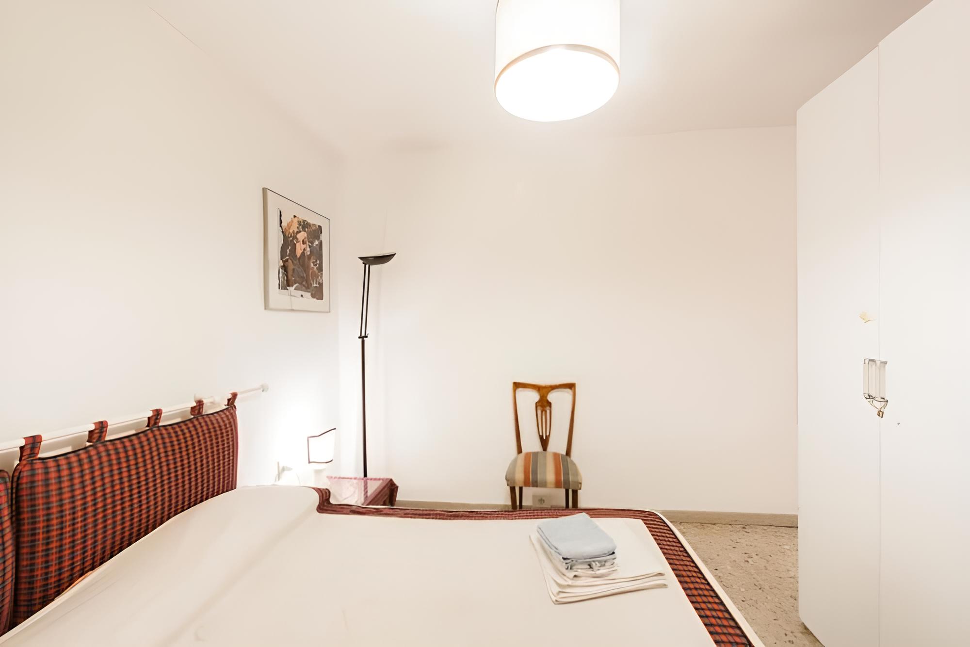 Apartment photo 2