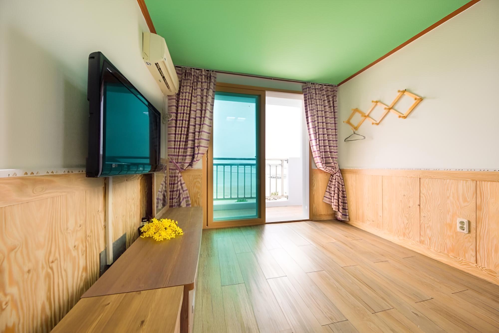 Room (401 (46m two-room)) - Photo 1