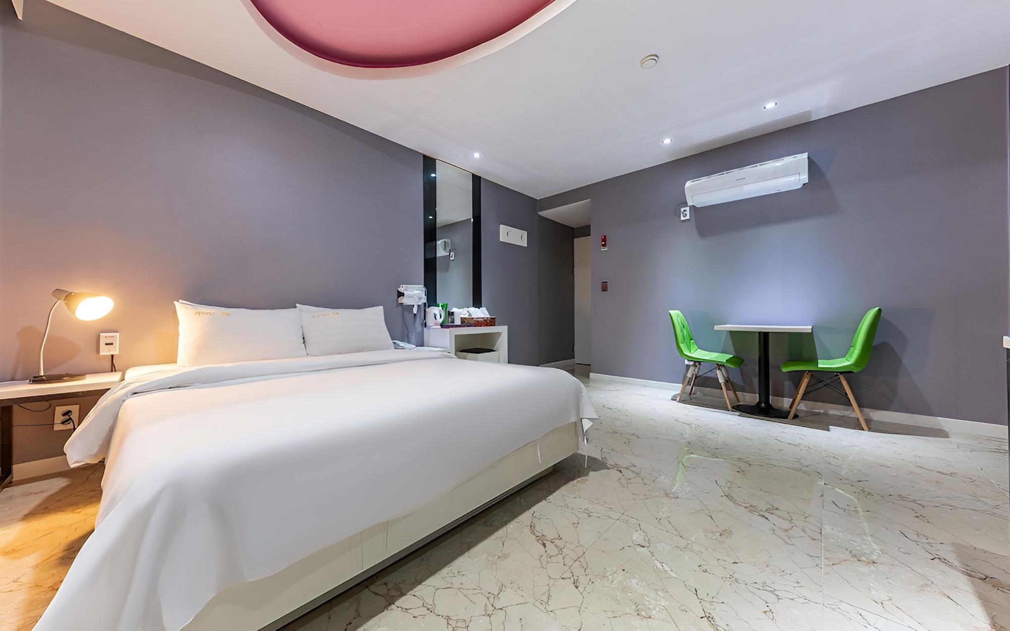 Room (Special room (RTX3060 couple PC lates)