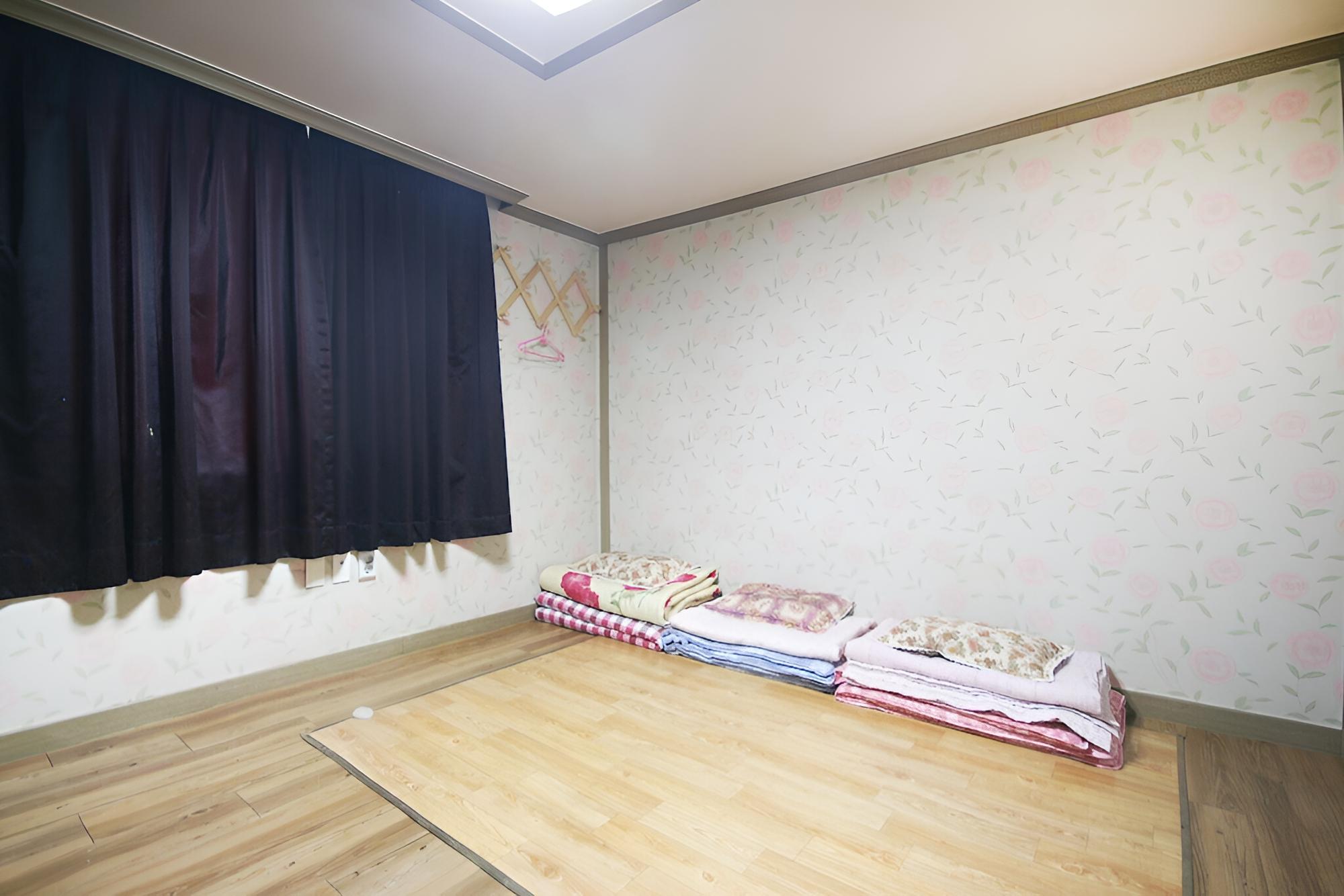 Room (On-dol)