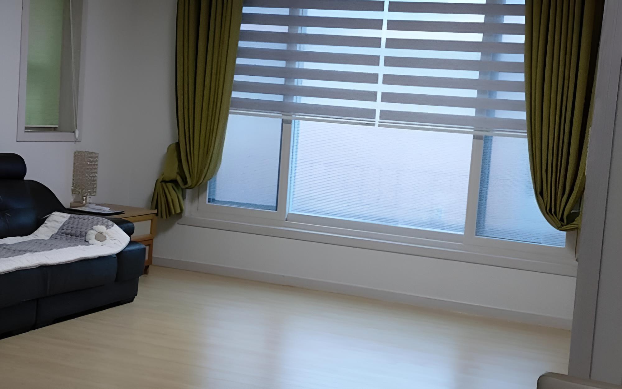 Room (Vacation 1)