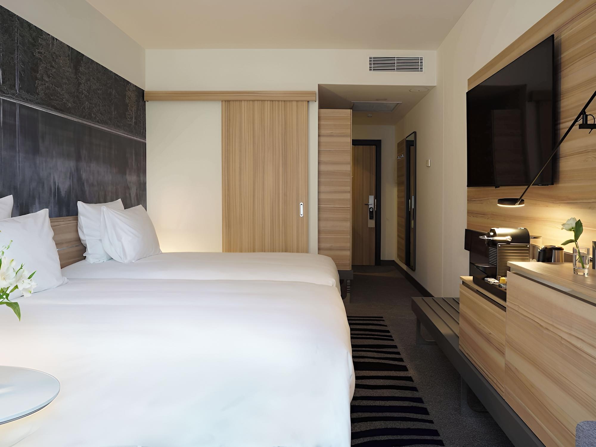 Executive Room, 2 Twin Beds photo 2