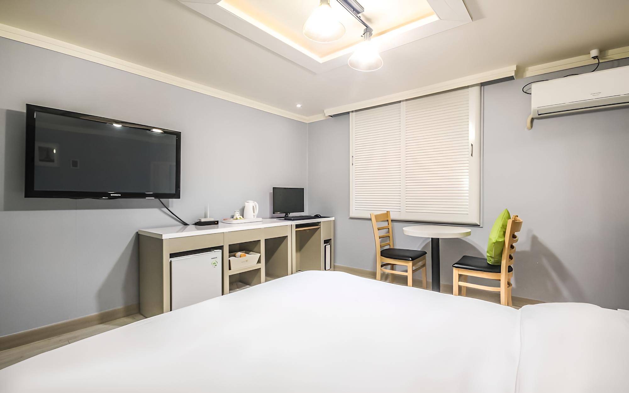 Room (Standard Room)