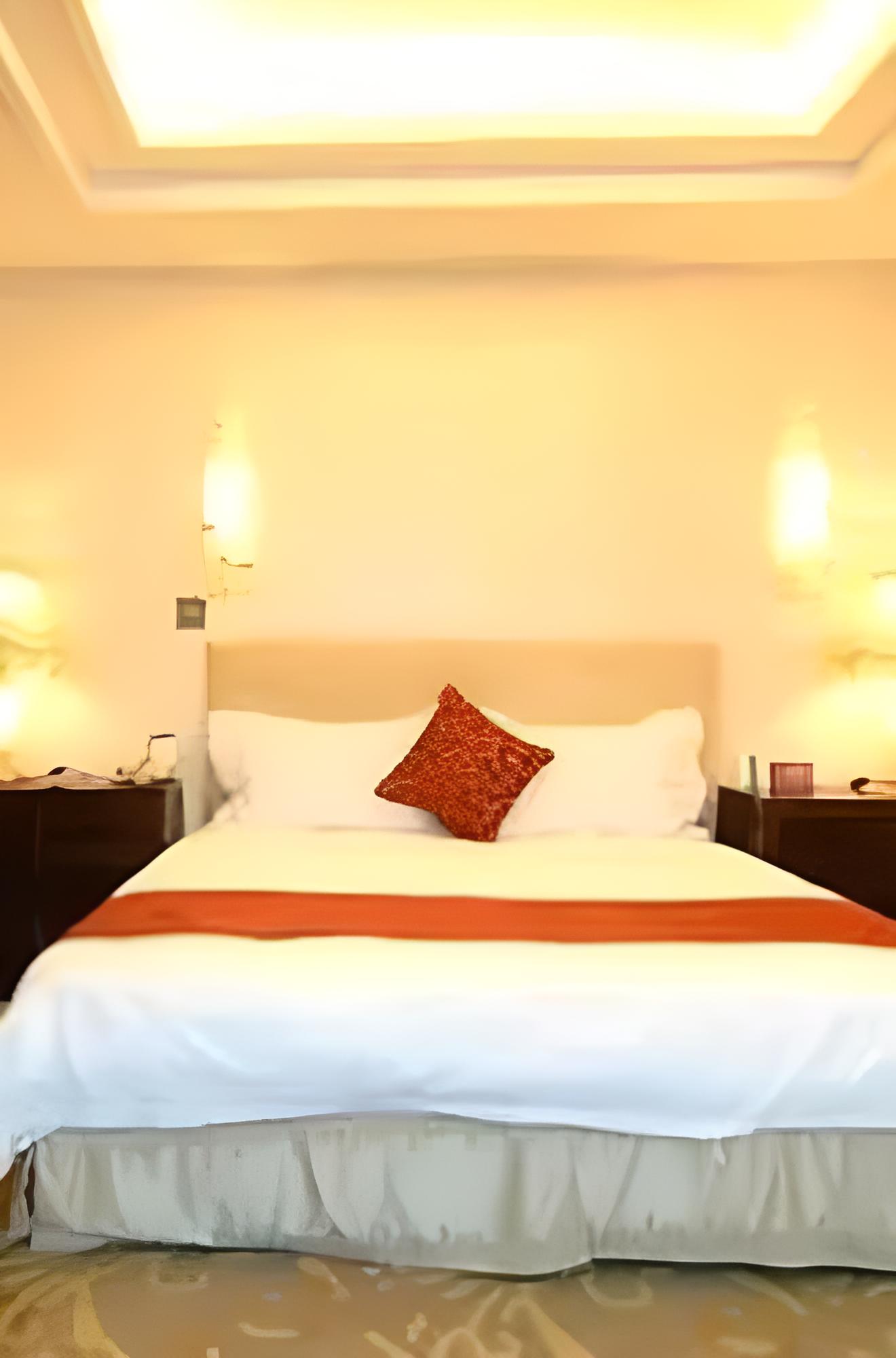 Deluxe One Bed Room