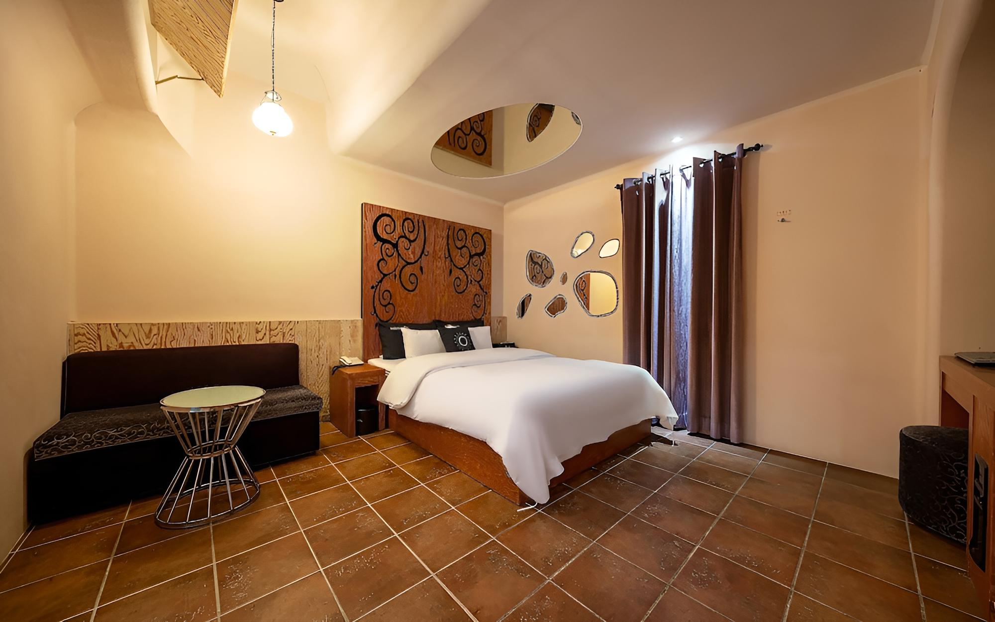 Room (Standard room)