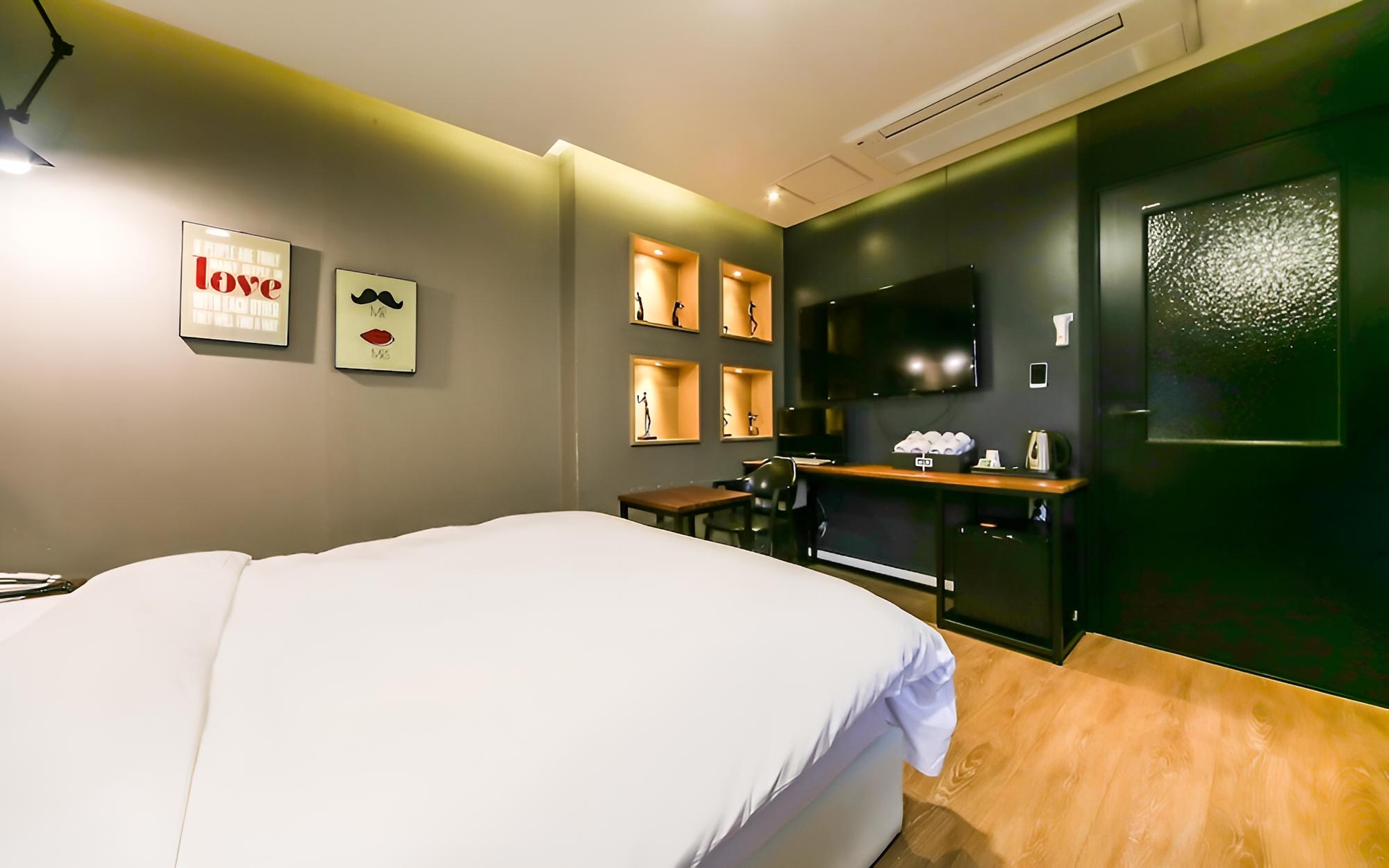 Room (Standard room) - Photo 3