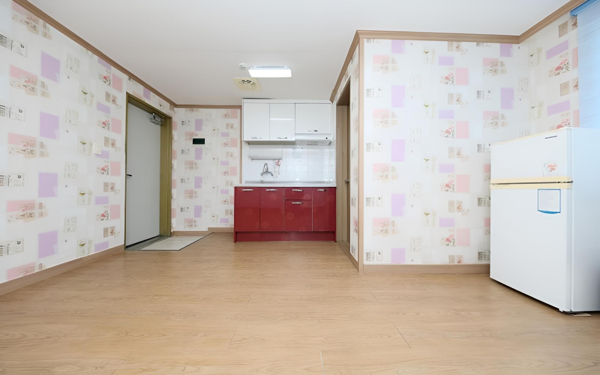 Room (Lilac (104)) photo 2