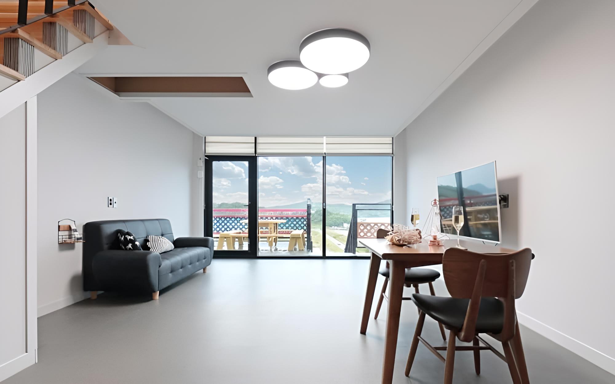 Room (Room 101 (Double Layer Spa)) - Photo 4