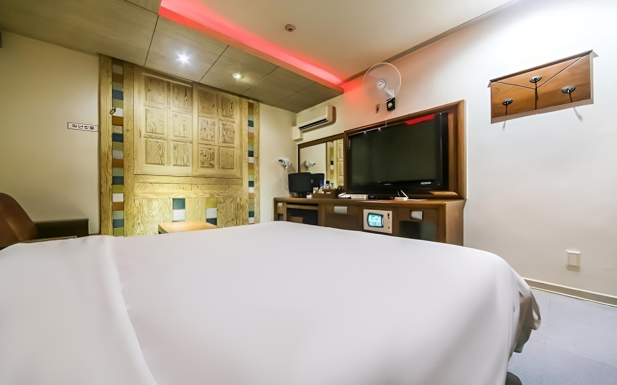 Room (Standard (Limitless hour room))