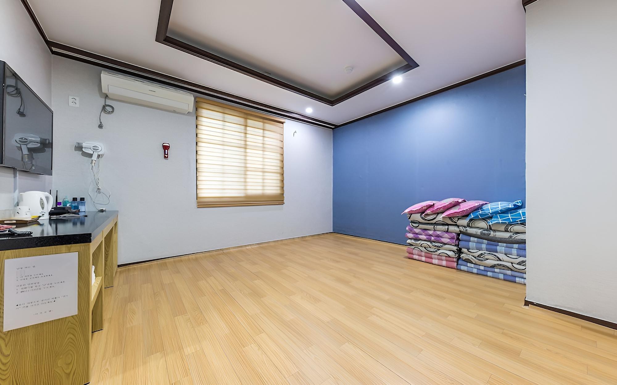 Room (Ondol University (cancellation not po)