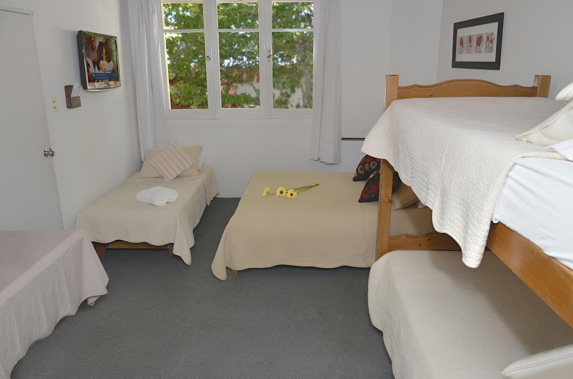 Standard Quadruple Room photo 2