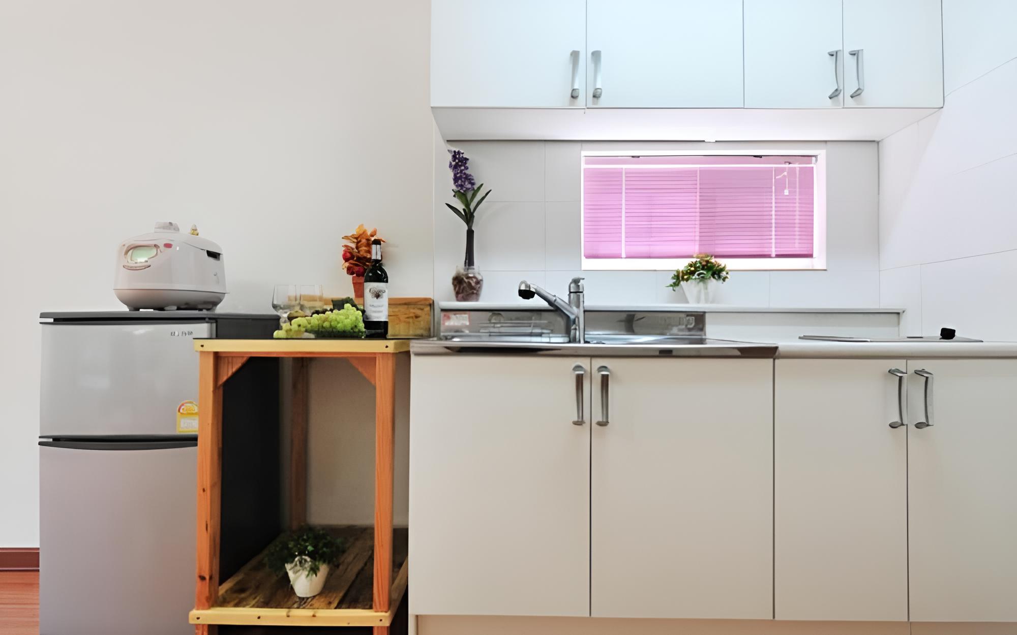 Room (Lilac (Couple Room Ondol Room))