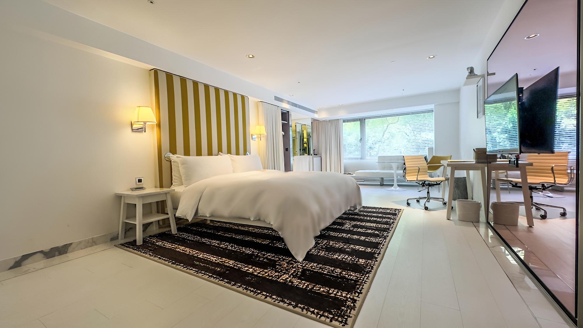 Deluxe Room, 1 King Bed