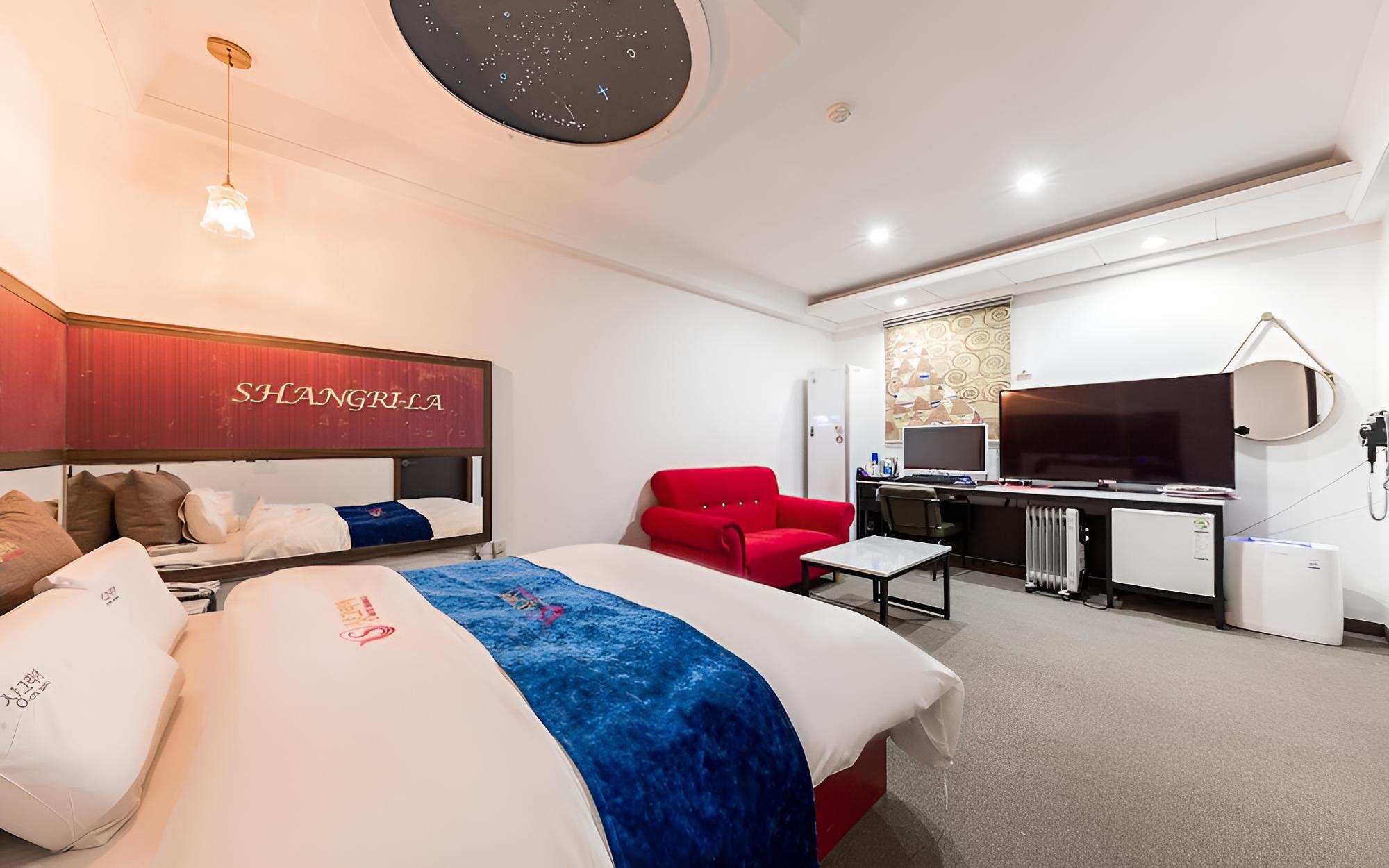 Room (VIP(Latest game PC Air purifier LG St) - Photo 6