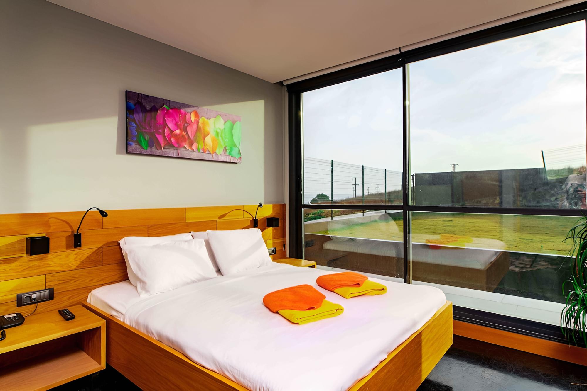 Deluxe Room, Garden Area