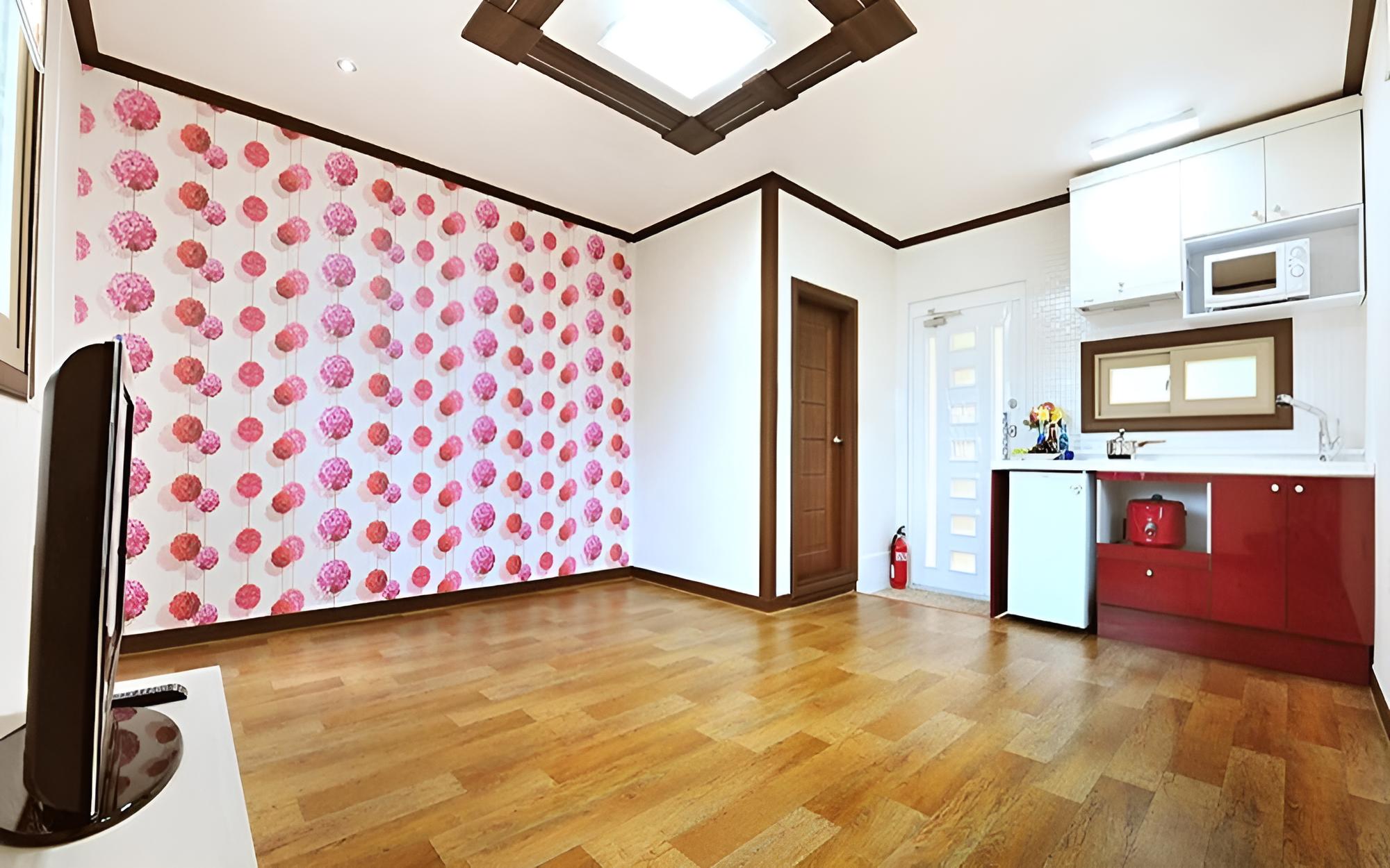 Room (Birch Trees)