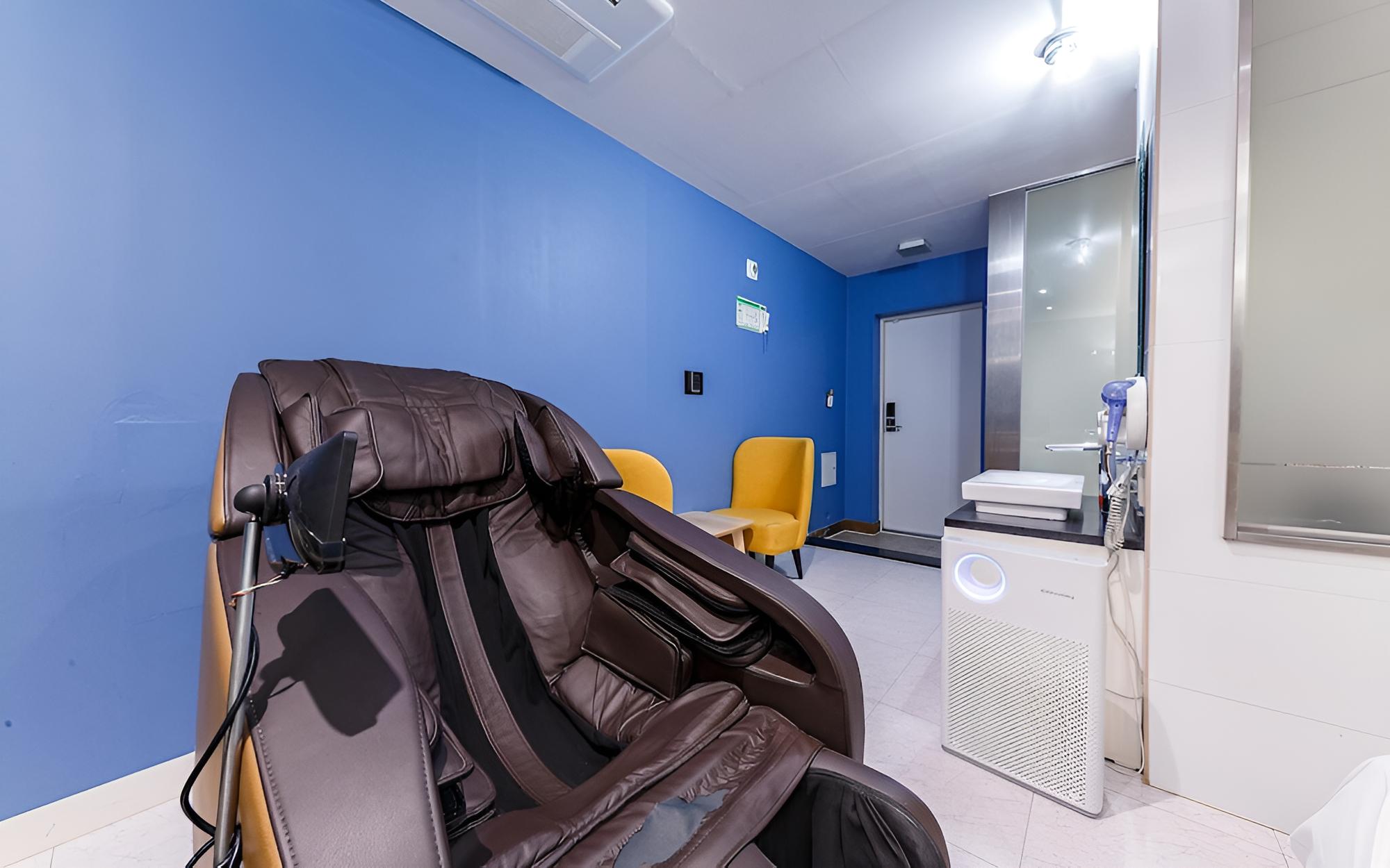 Room (Massage chair room) photo 3