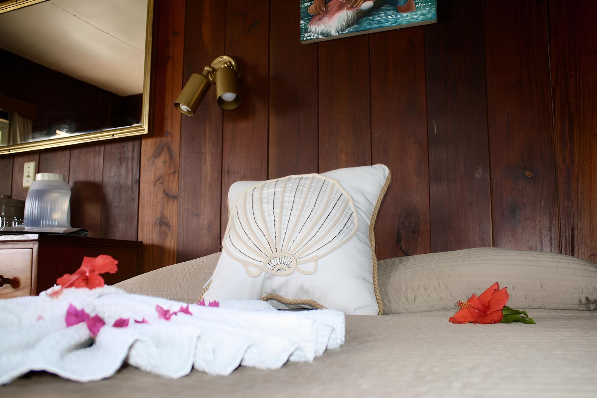 Standard Double Room, Beach View, Beachside (SPHR1)