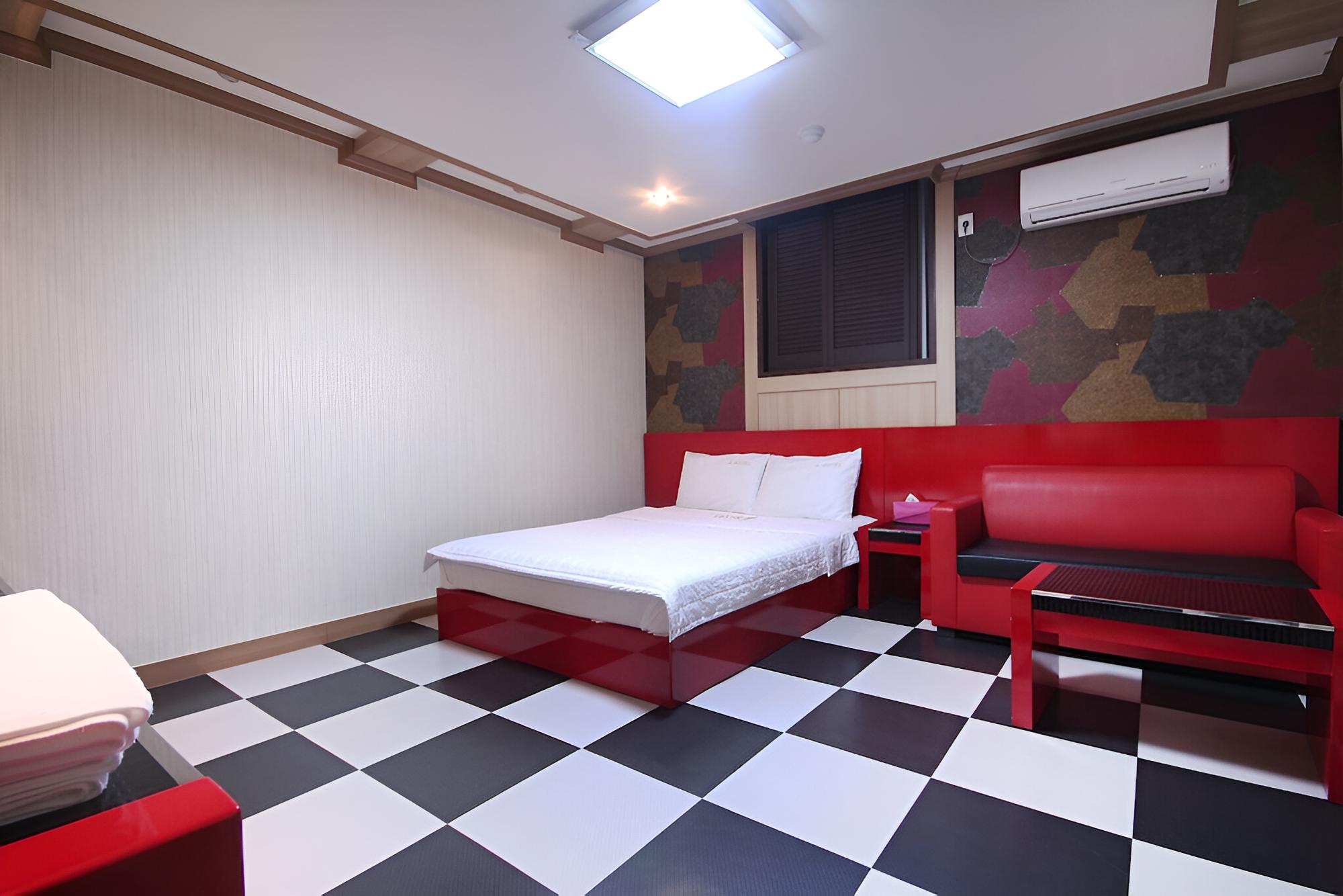 Room (Standard Room)