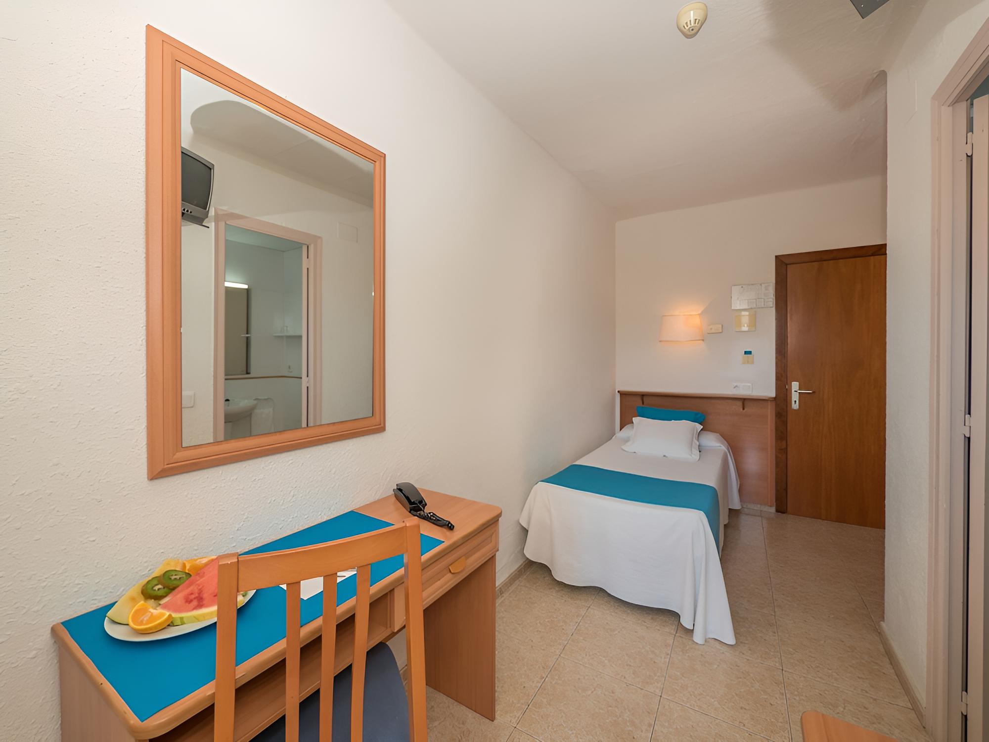 Standard Single Room photo 2