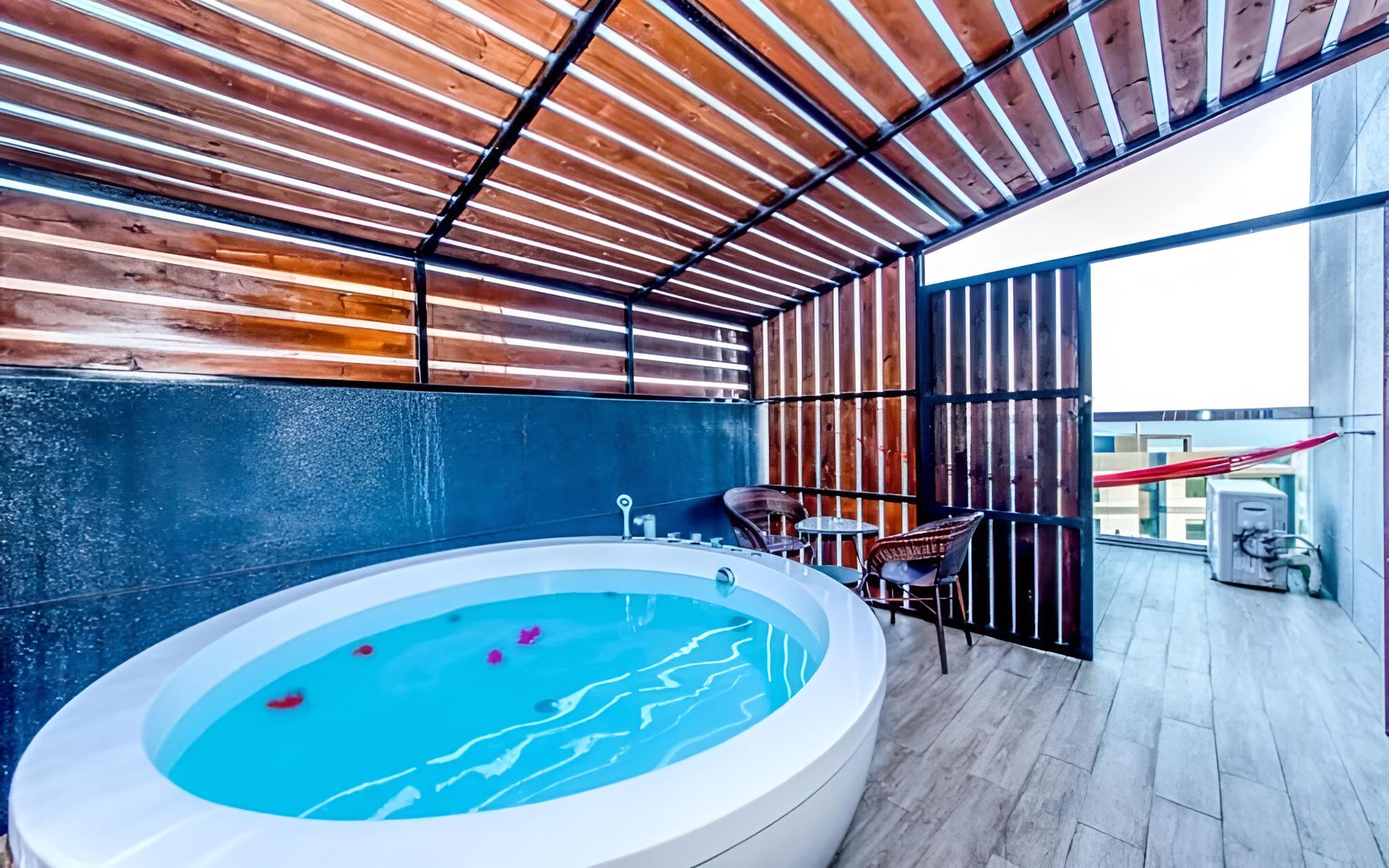 Room (Premium Spa-3)