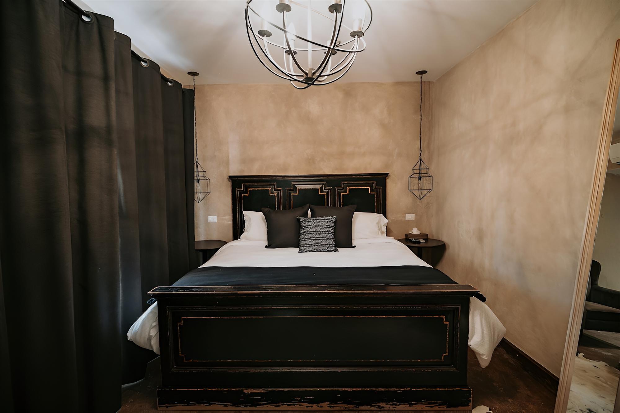 Signature Room